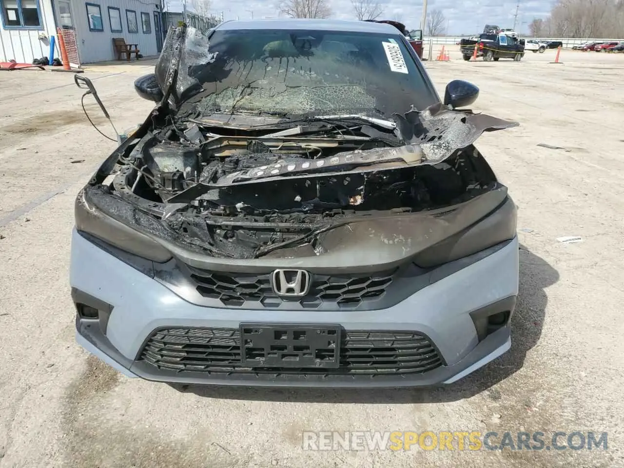 5 Photograph of a damaged car 19XFL2H89RE032649 HONDA CIVIC 2024