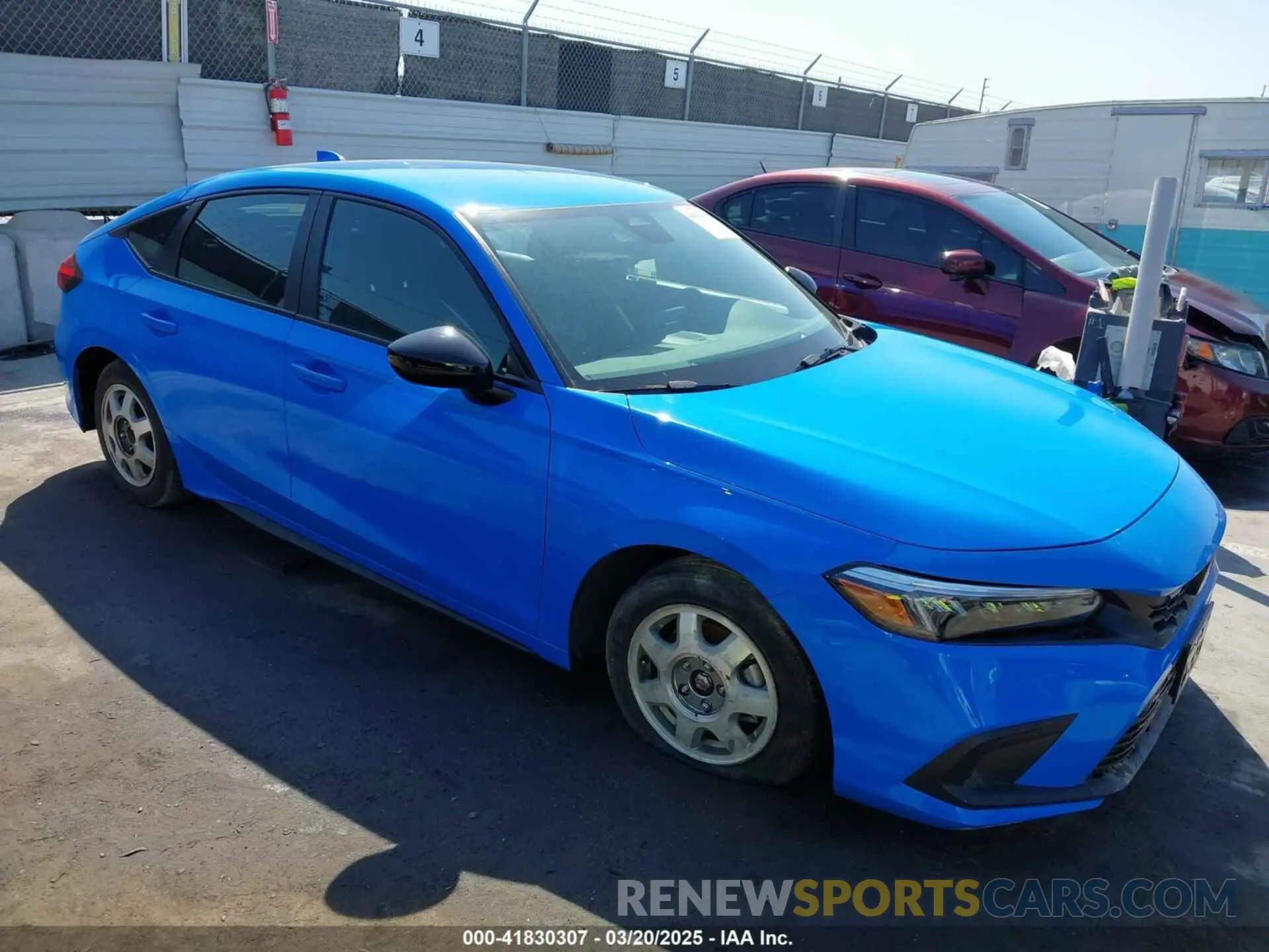 1 Photograph of a damaged car 19XFL2H8XRE007243 HONDA CIVIC 2024