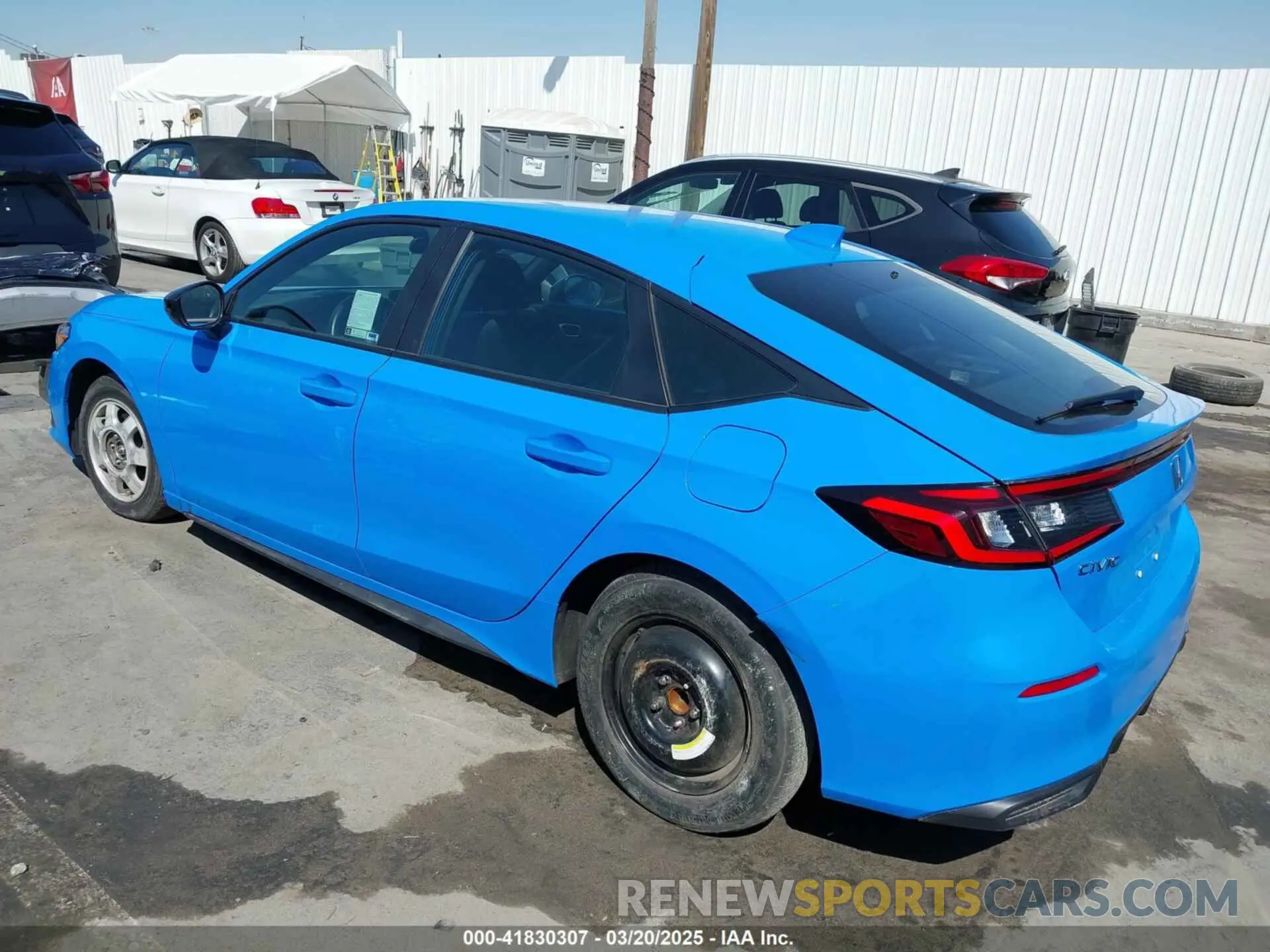 3 Photograph of a damaged car 19XFL2H8XRE007243 HONDA CIVIC 2024