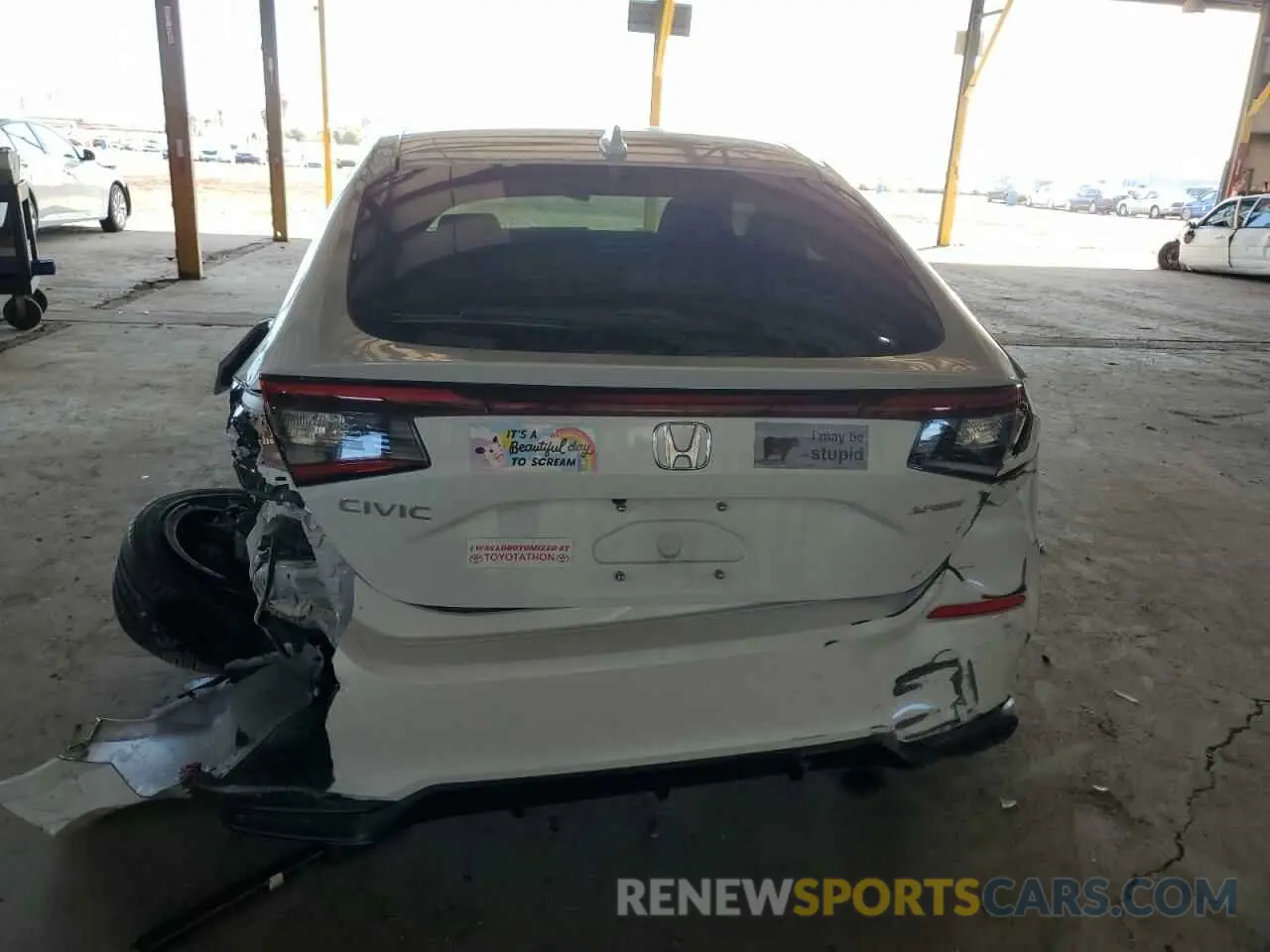 6 Photograph of a damaged car 19XFL2H8XRE036807 HONDA CIVIC 2024