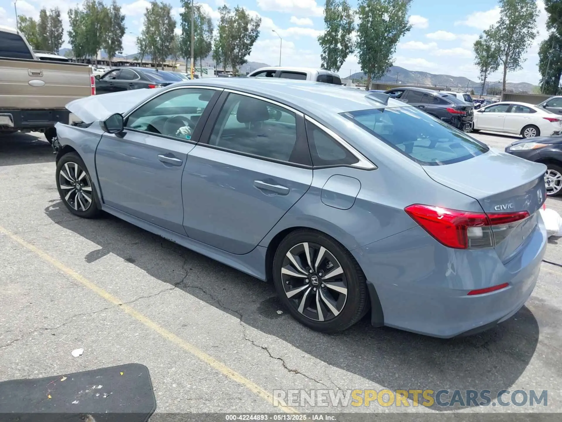 3 Photograph of a damaged car 2HGFE1F70RH316658 HONDA CIVIC 2024