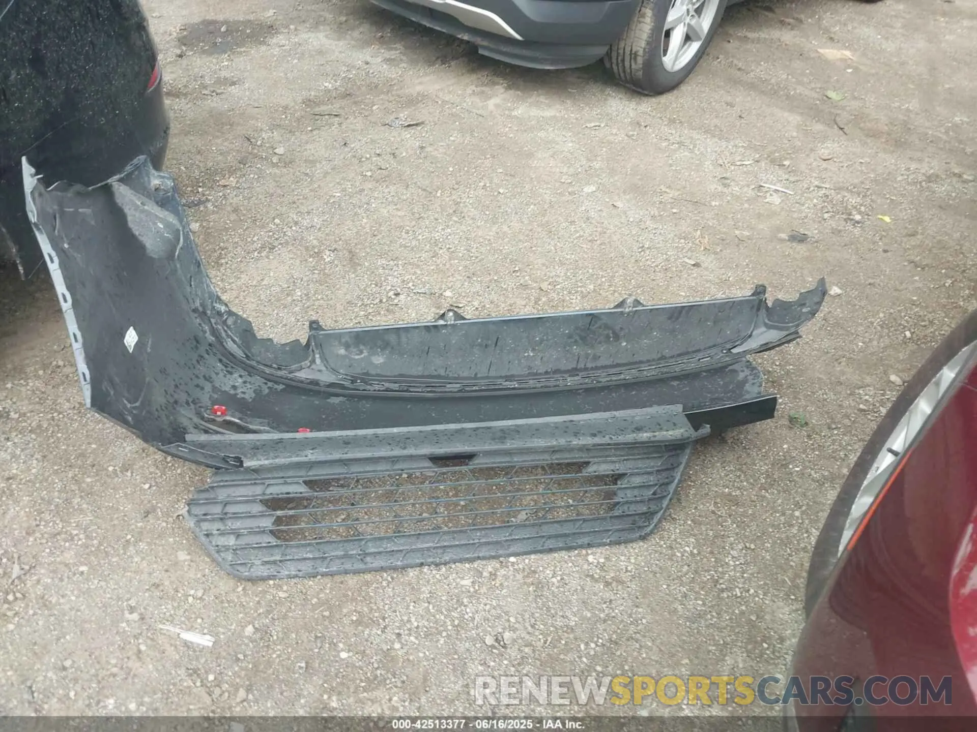 12 Photograph of a damaged car 2HGFE1F71RH303773 HONDA CIVIC 2024