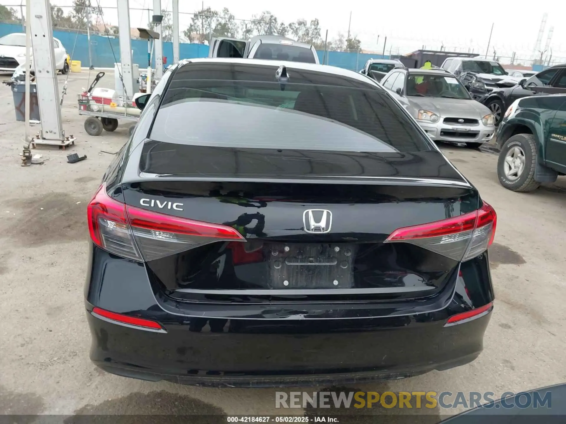 15 Photograph of a damaged car 2HGFE1F72RH322106 HONDA CIVIC 2024