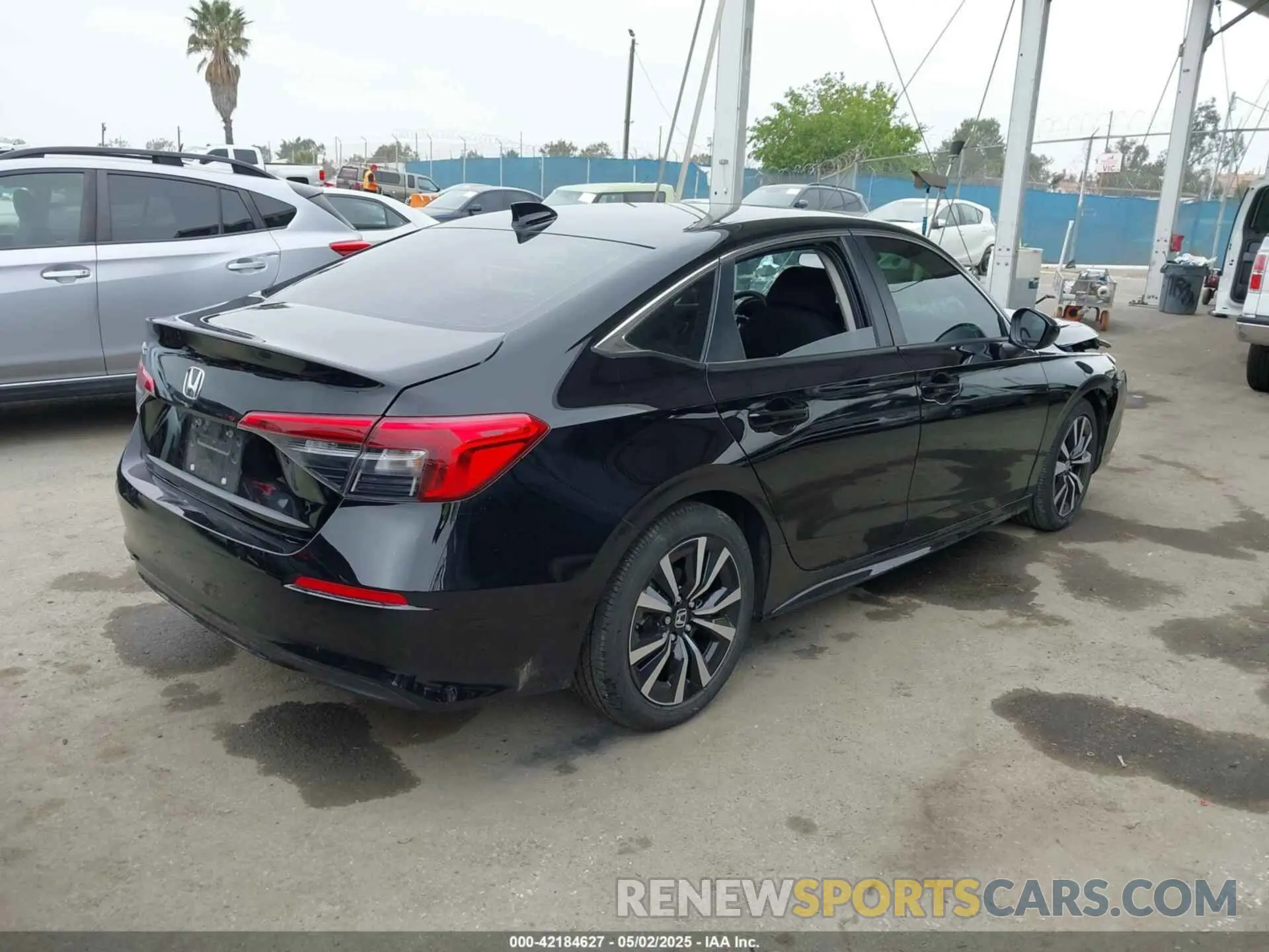 4 Photograph of a damaged car 2HGFE1F72RH322106 HONDA CIVIC 2024
