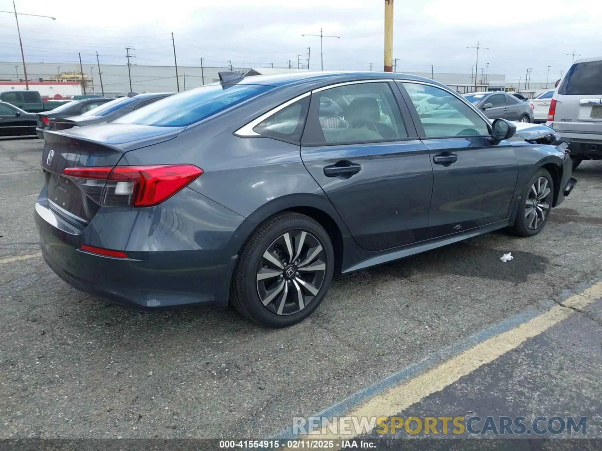 4 Фотография поврежденного автомобиля 2HGFE1F73RH309008 HONDA CIVIC 2024