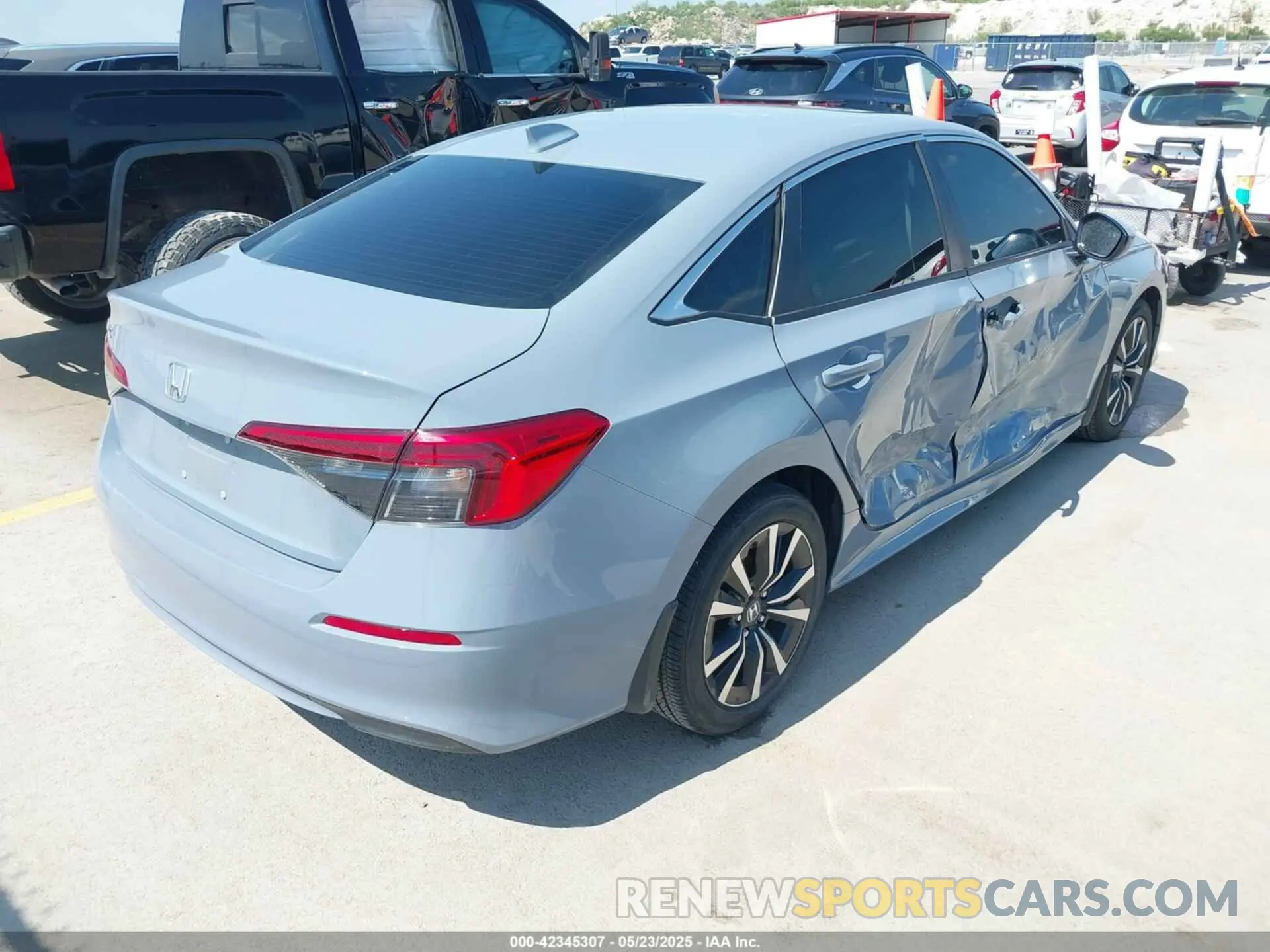 4 Фотография поврежденного автомобиля 2HGFE1F73RH316623 HONDA CIVIC 2024
