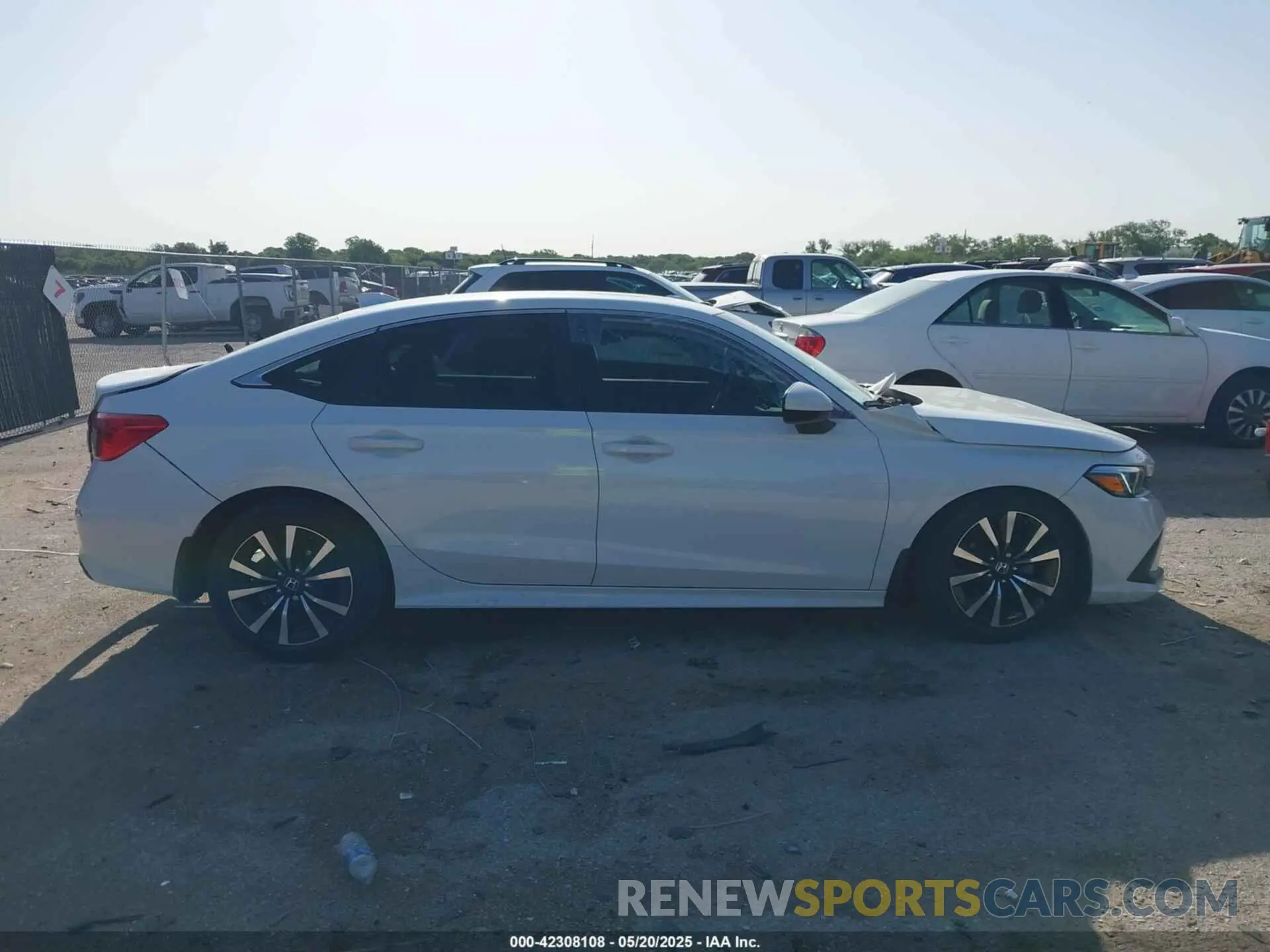 13 Photograph of a damaged car 2HGFE1F74RH304514 HONDA CIVIC 2024