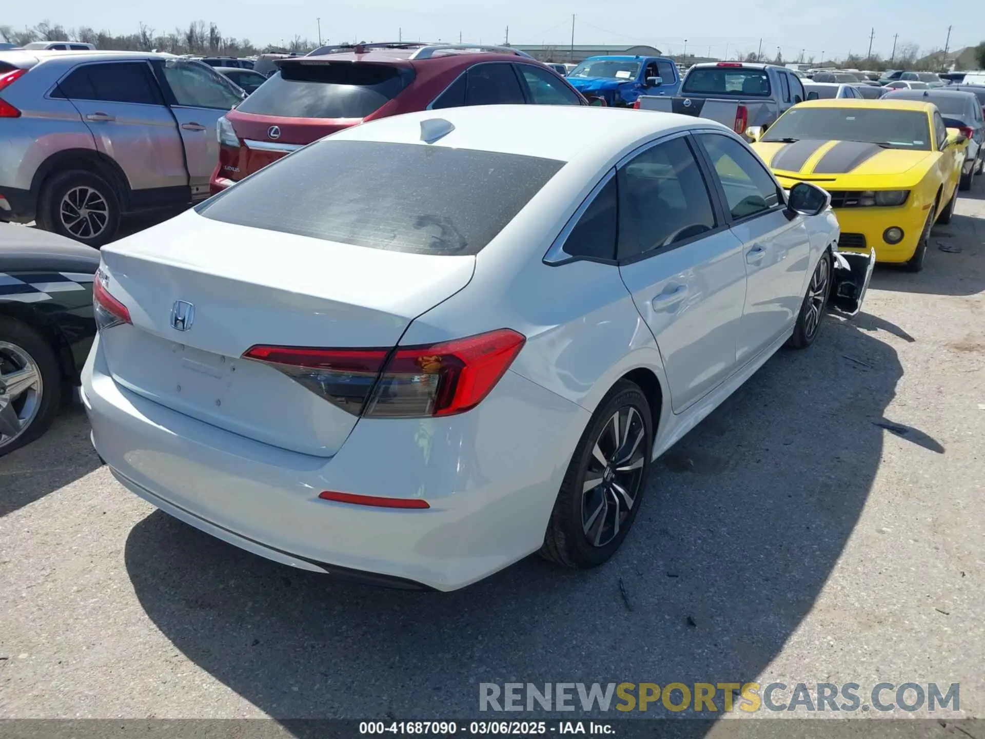 4 Фотография поврежденного автомобиля 2HGFE1F74RH335262 HONDA CIVIC 2024