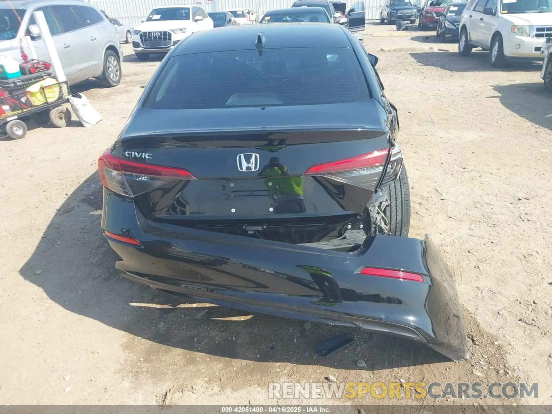 17 Photograph of a damaged car 2HGFE1F75RH305073 HONDA CIVIC 2024