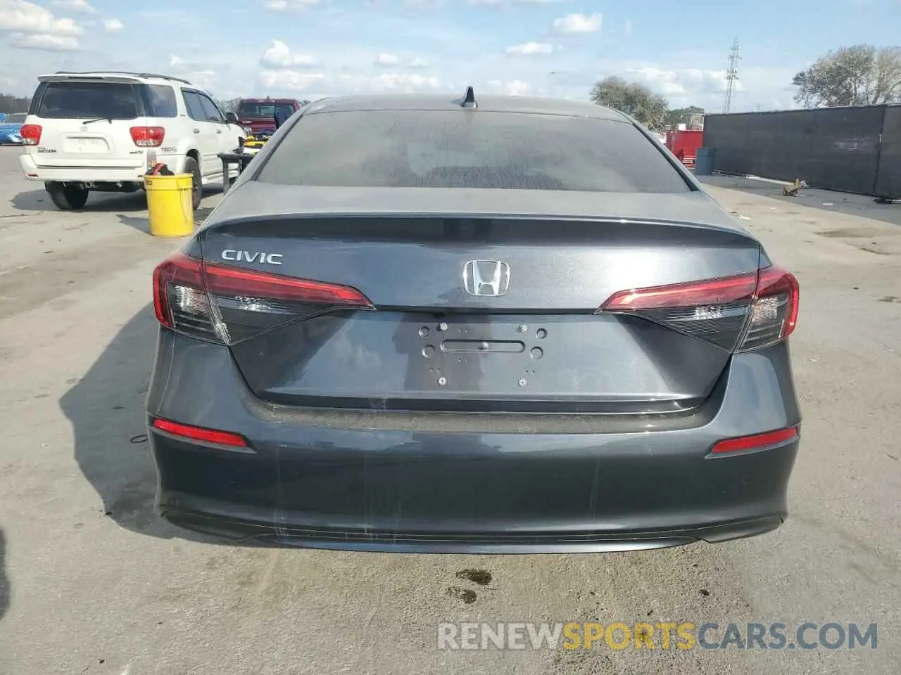 6 Photograph of a damaged car 2HGFE1F75RH318633 HONDA CIVIC 2024
