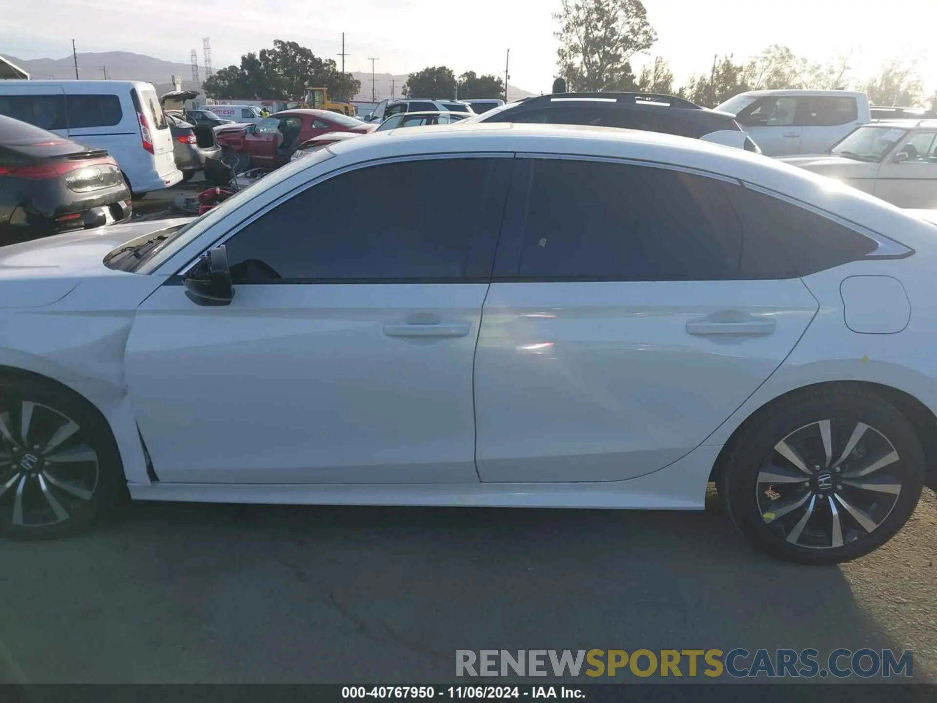 15 Photograph of a damaged car 2HGFE1F75RH330779 HONDA CIVIC 2024