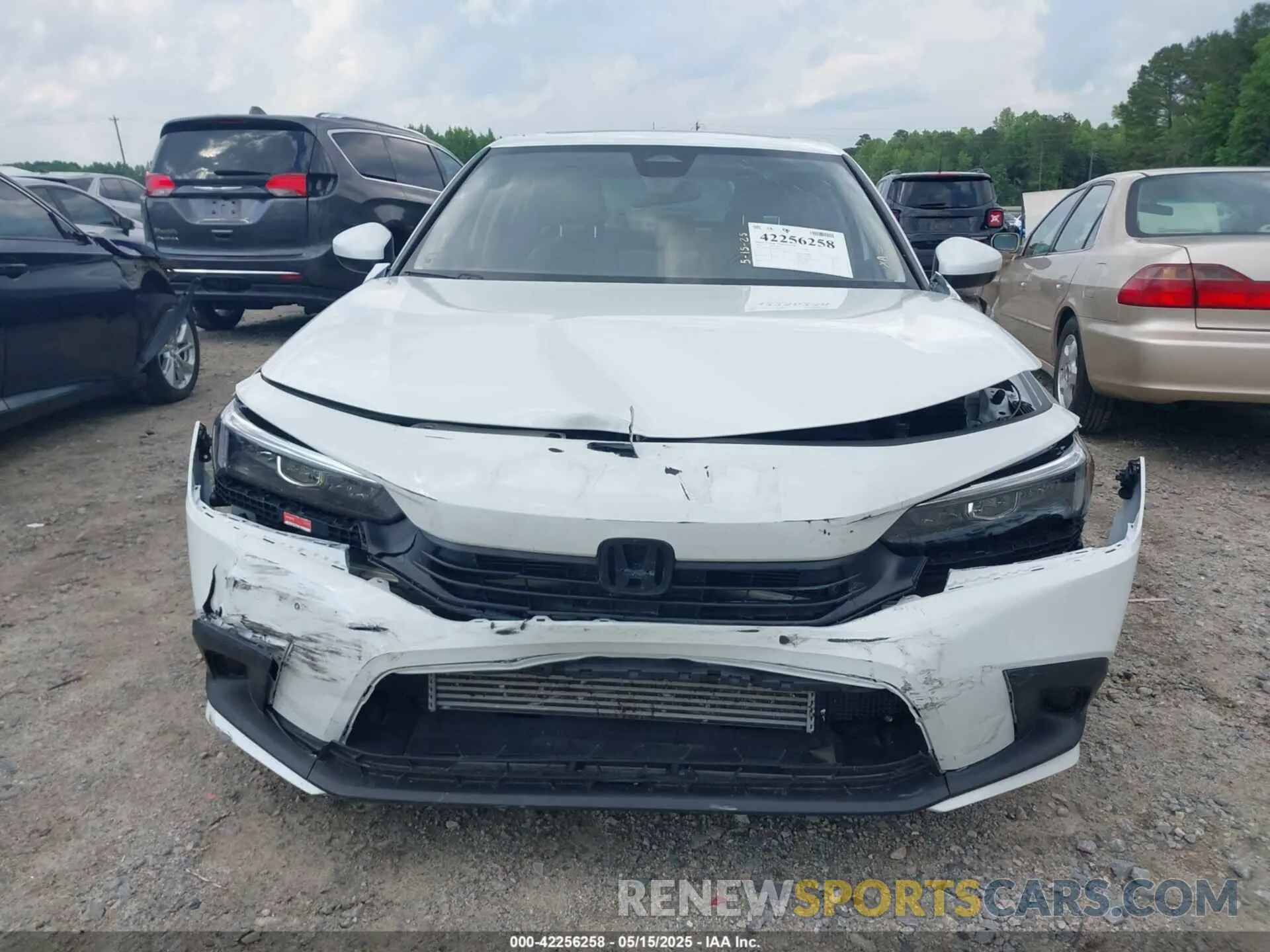 12 Фотография поврежденного автомобиля 2HGFE1F76RH304286 HONDA CIVIC 2024
