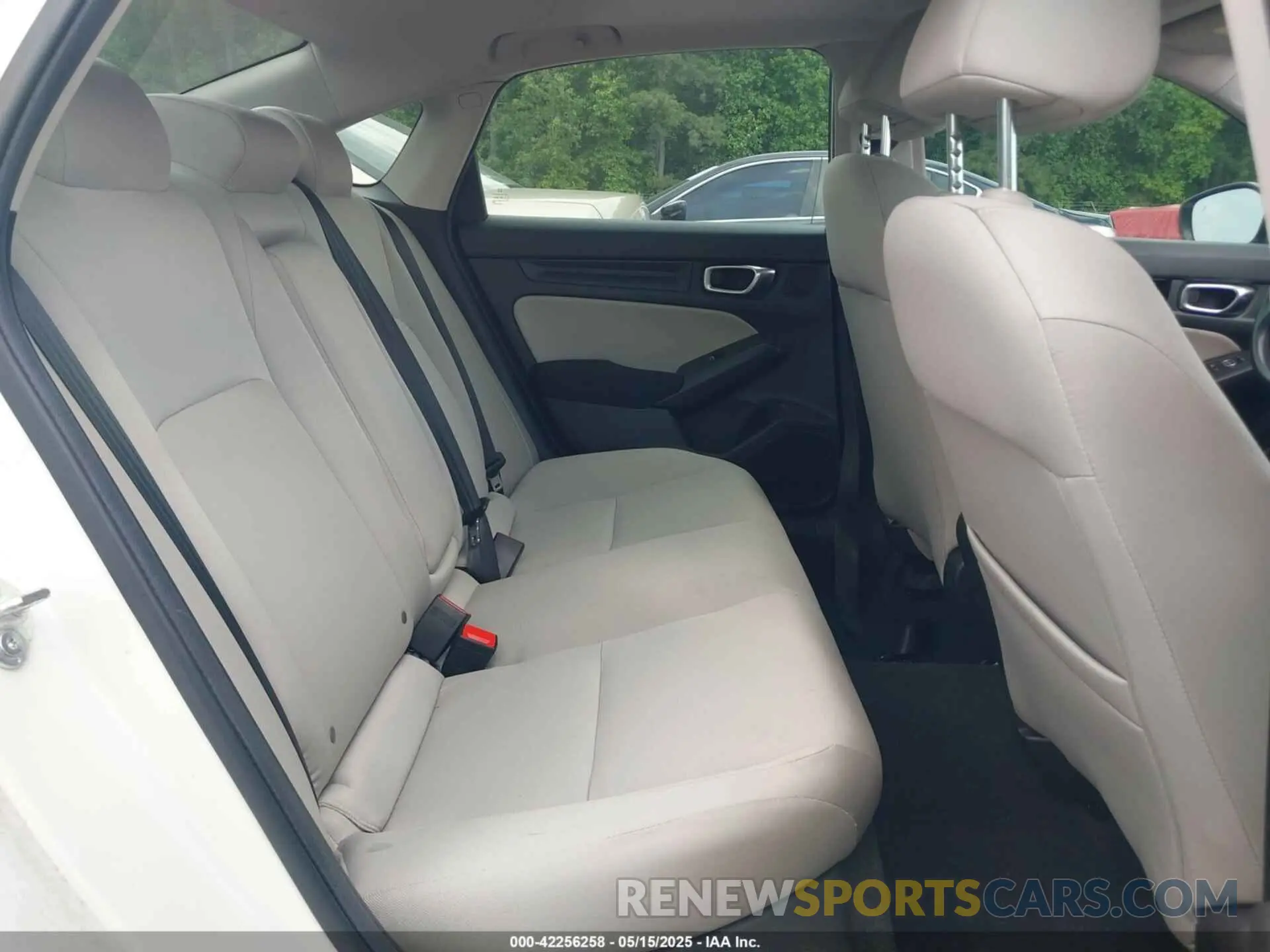 8 Фотография поврежденного автомобиля 2HGFE1F76RH304286 HONDA CIVIC 2024