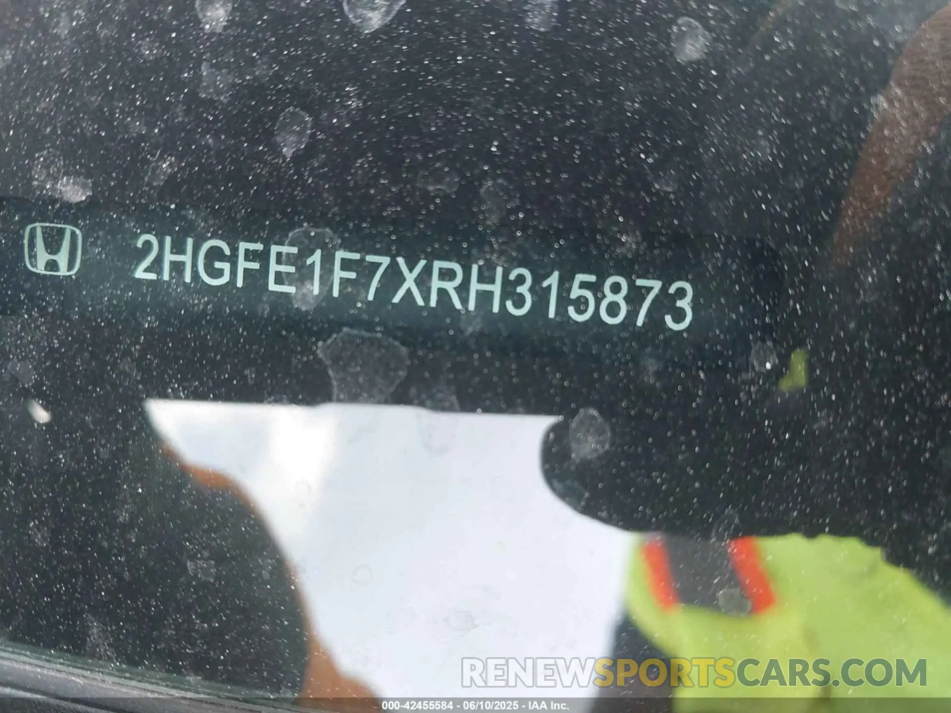 9 Photograph of a damaged car 2HGFE1F7XRH315873 HONDA CIVIC 2024