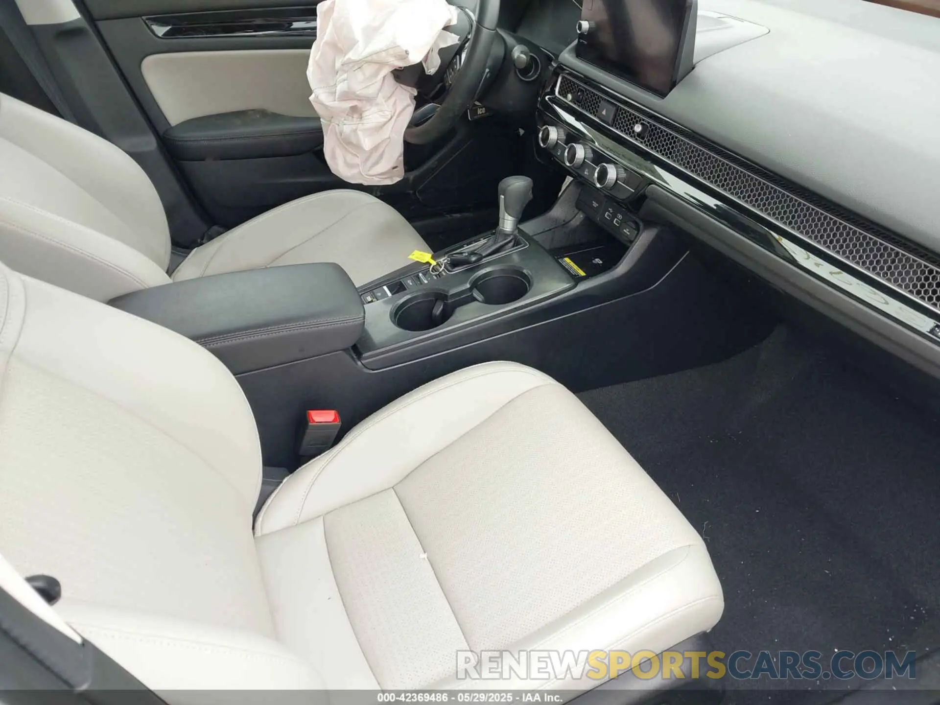 5 Фотография поврежденного автомобиля 2HGFE1F92RH338792 HONDA CIVIC 2024