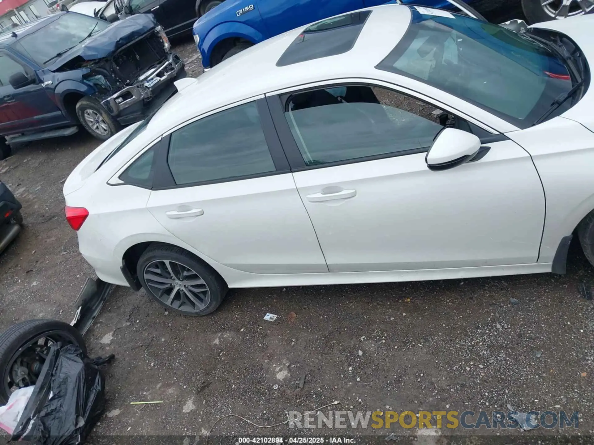 13 Photograph of a damaged car 2HGFE1F93RH341247 HONDA CIVIC 2024
