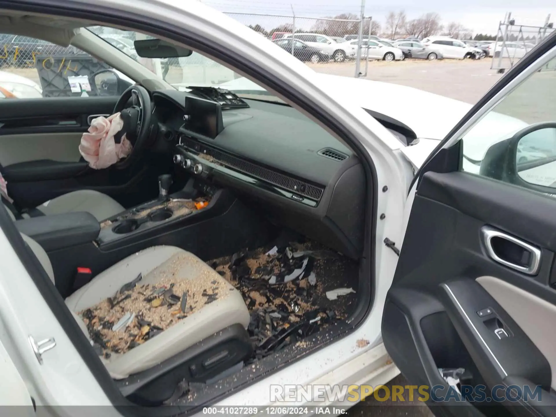 5 Фотография поврежденного автомобиля 2HGFE1F94RH306104 HONDA CIVIC 2024