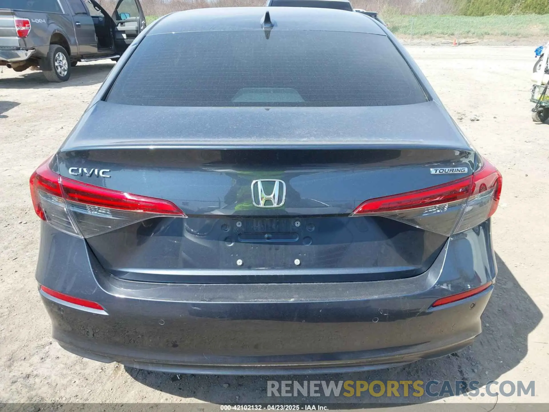 17 Photograph of a damaged car 2HGFE1F96RH322661 HONDA CIVIC 2024