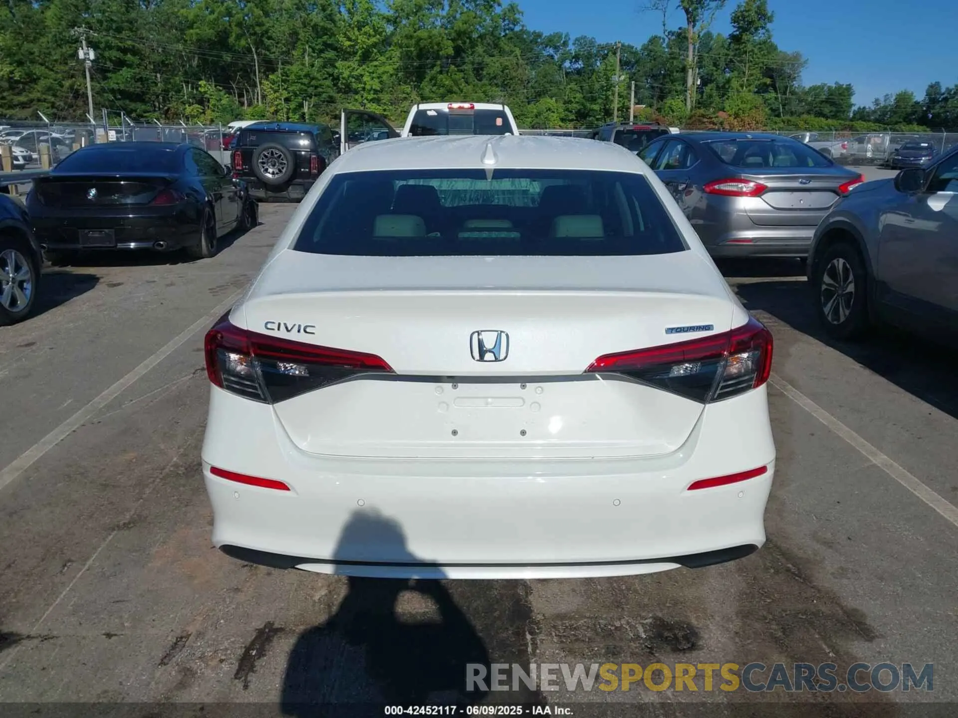 16 Photograph of a damaged car 2HGFE1F97RH300684 HONDA CIVIC 2024