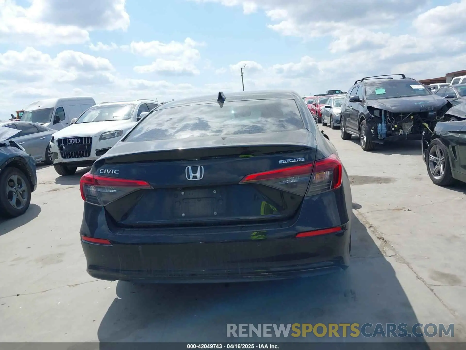 17 Photograph of a damaged car 2HGFE1F9XRH310819 HONDA CIVIC 2024