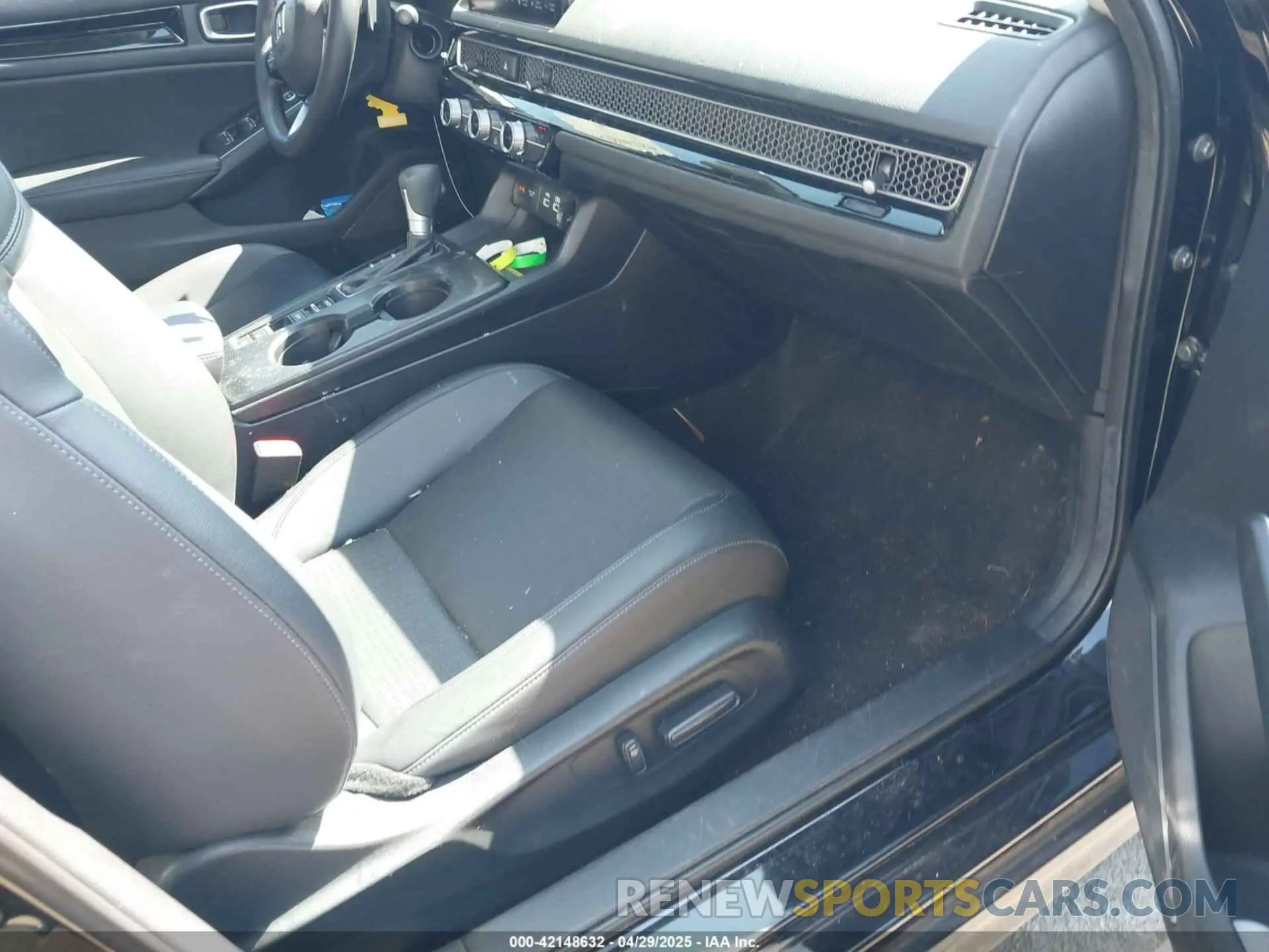 5 Фотография поврежденного автомобиля 2HGFE1F9XRH324588 HONDA CIVIC 2024