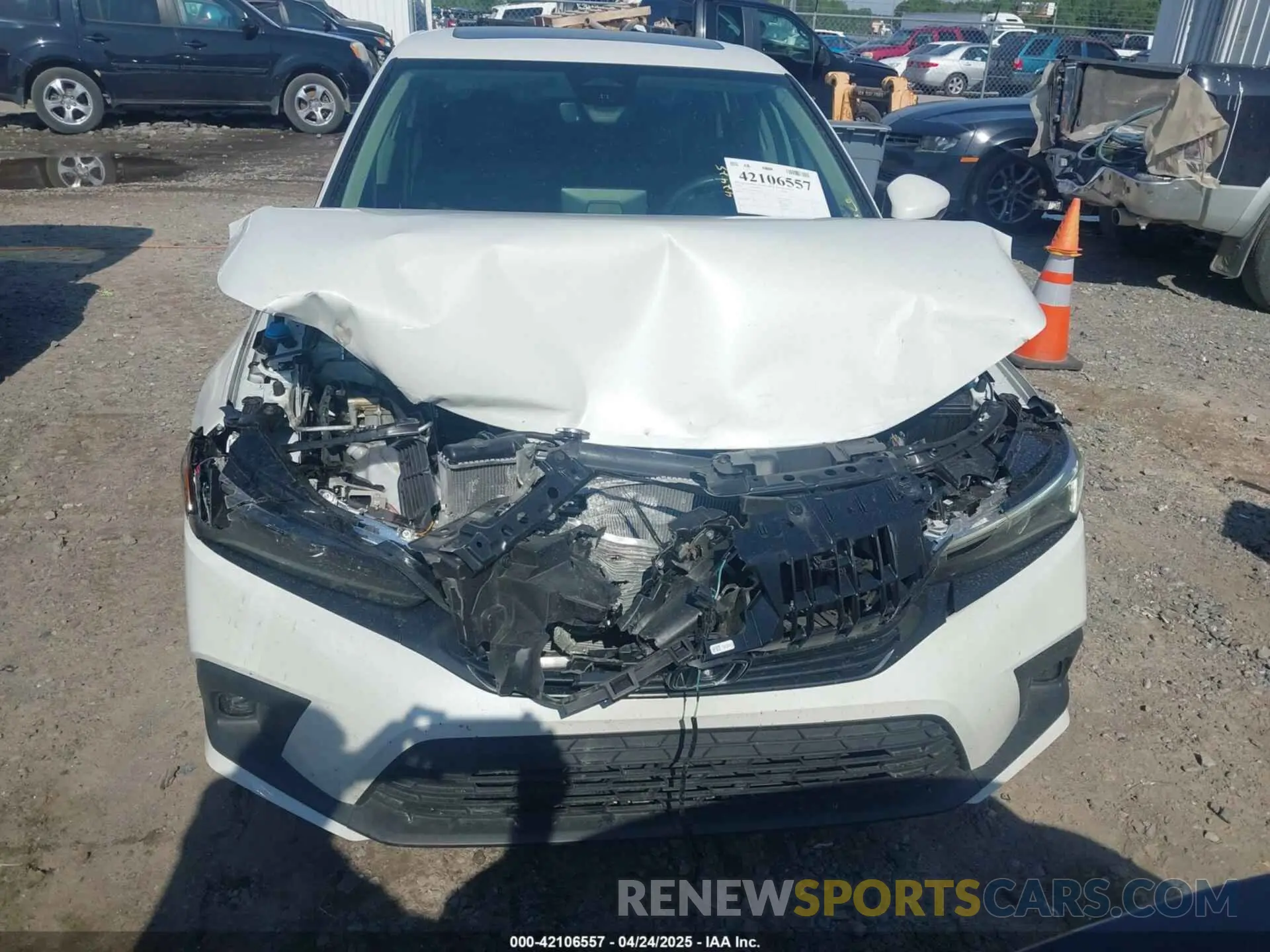 12 Photograph of a damaged car 2HGFE1F9XRH335901 HONDA CIVIC 2024