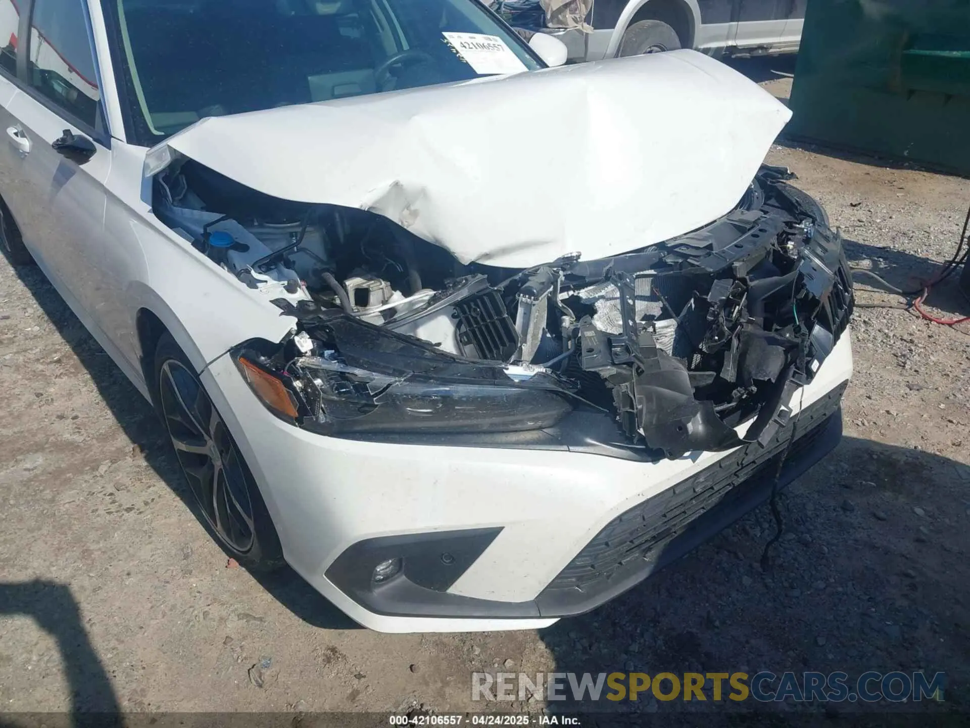 6 Photograph of a damaged car 2HGFE1F9XRH335901 HONDA CIVIC 2024