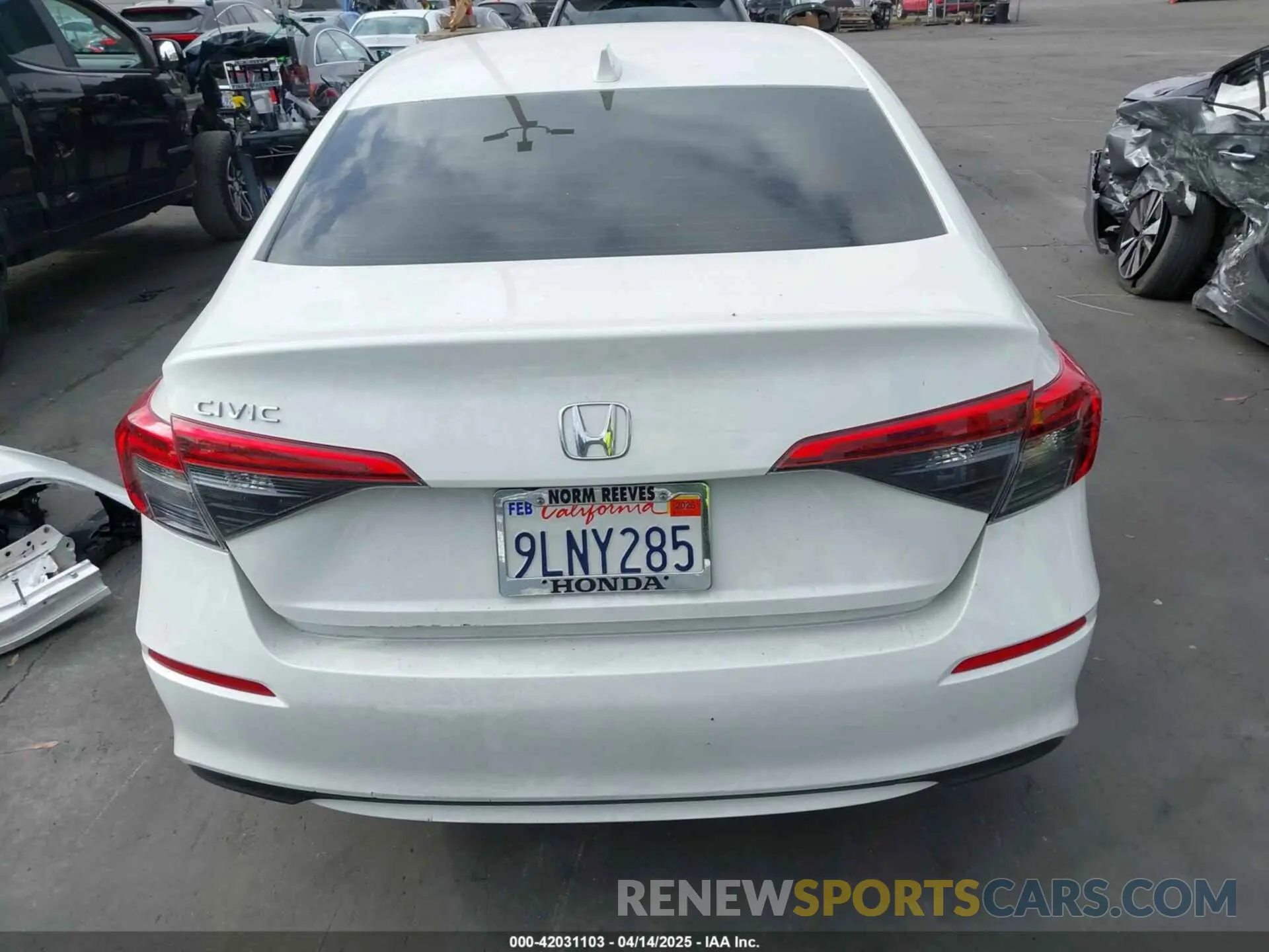 17 Photograph of a damaged car 2HGFE2F22RH537429 HONDA CIVIC 2024