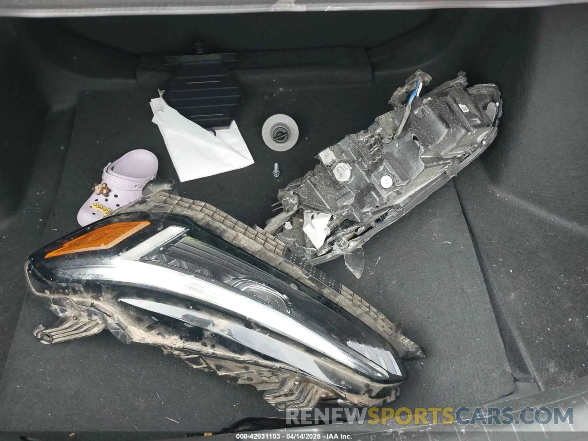 18 Photograph of a damaged car 2HGFE2F22RH537429 HONDA CIVIC 2024