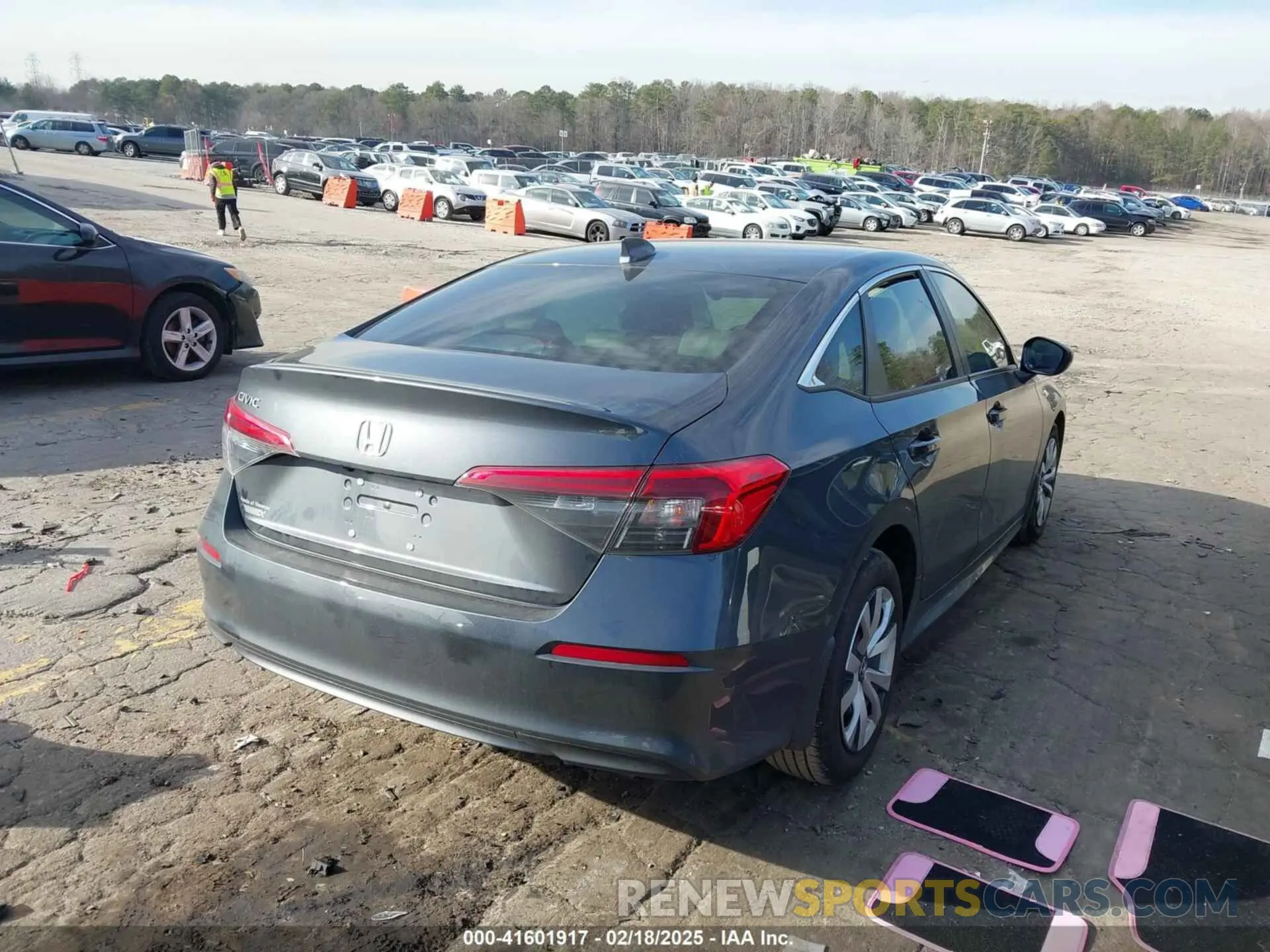 4 Photograph of a damaged car 2HGFE2F24RH567290 HONDA CIVIC 2024