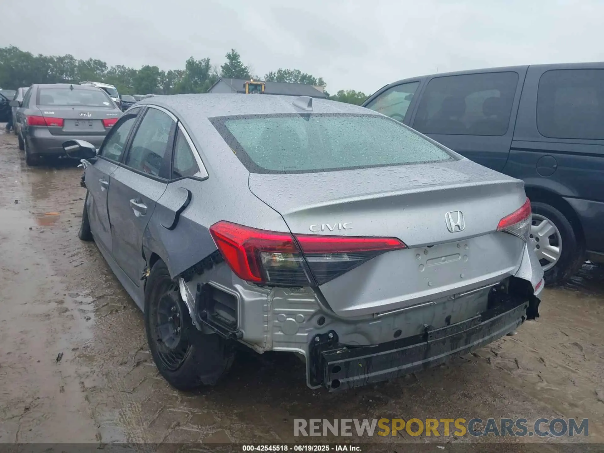3 Фотография поврежденного автомобиля 2HGFE2F26RH510105 HONDA CIVIC 2024