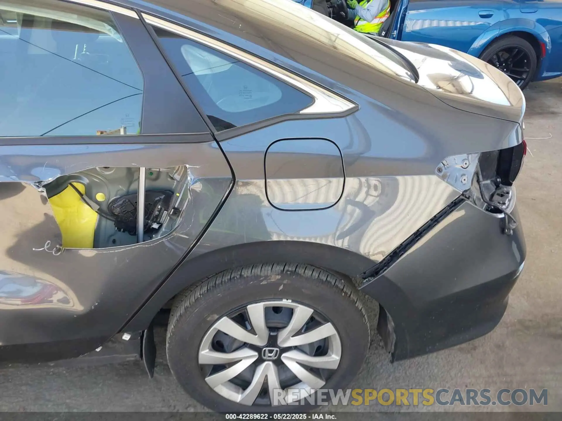 19 Photograph of a damaged car 2HGFE2F26RH592823 HONDA CIVIC 2024