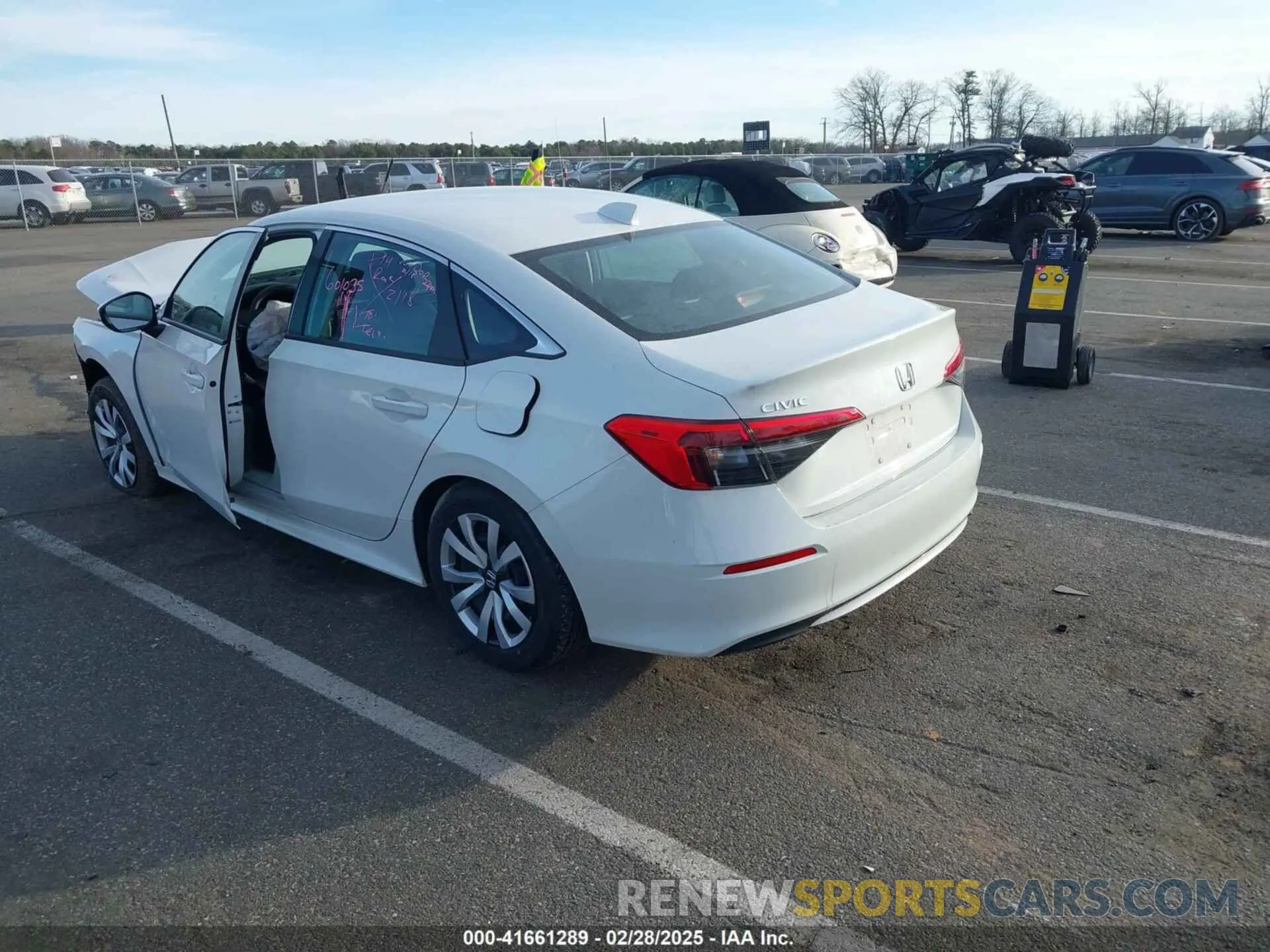 3 Фотография поврежденного автомобиля 2HGFE2F2XRH556519 HONDA CIVIC 2024