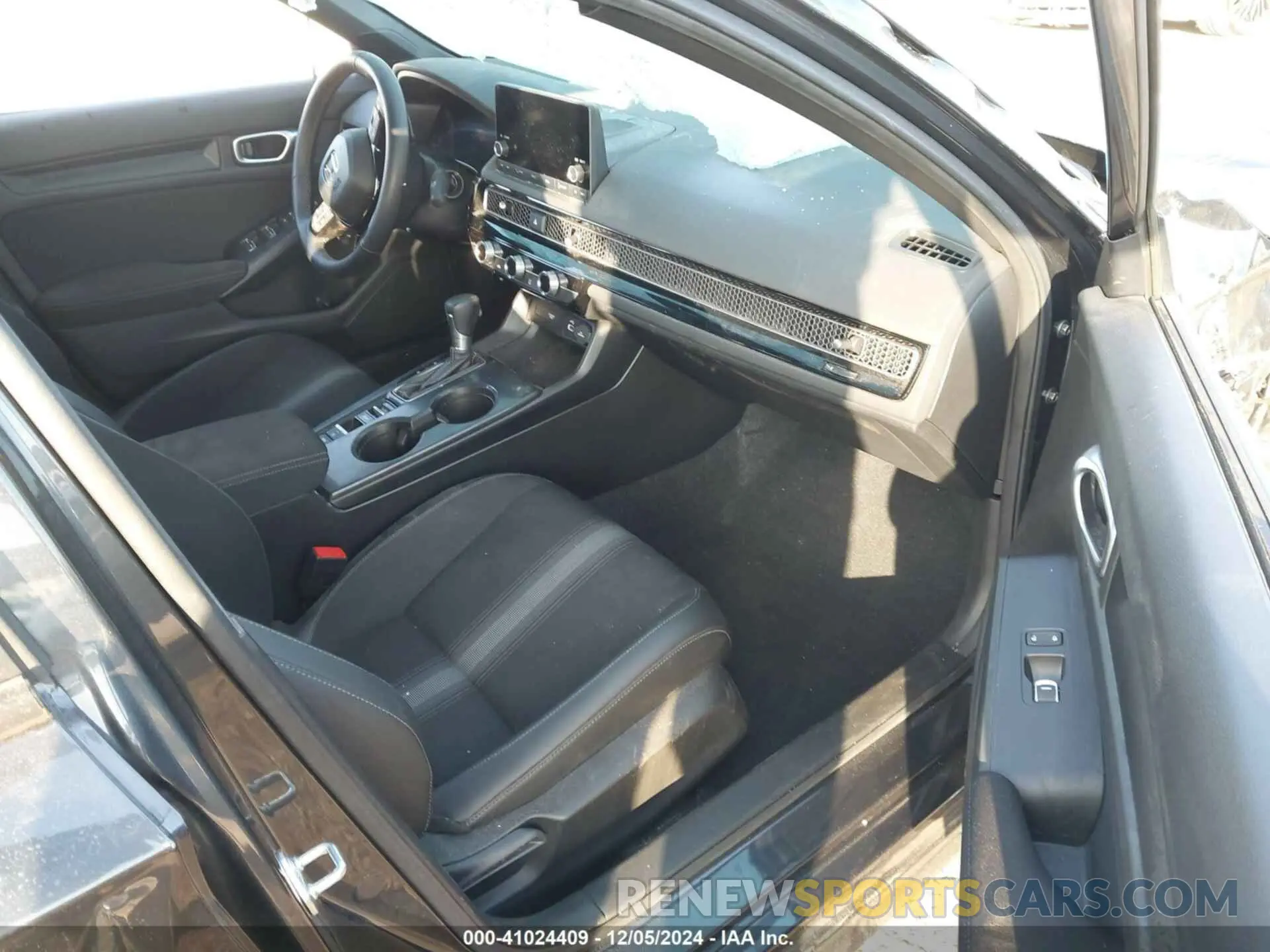 5 Фотография поврежденного автомобиля 2HGFE2F51RH527517 HONDA CIVIC 2024