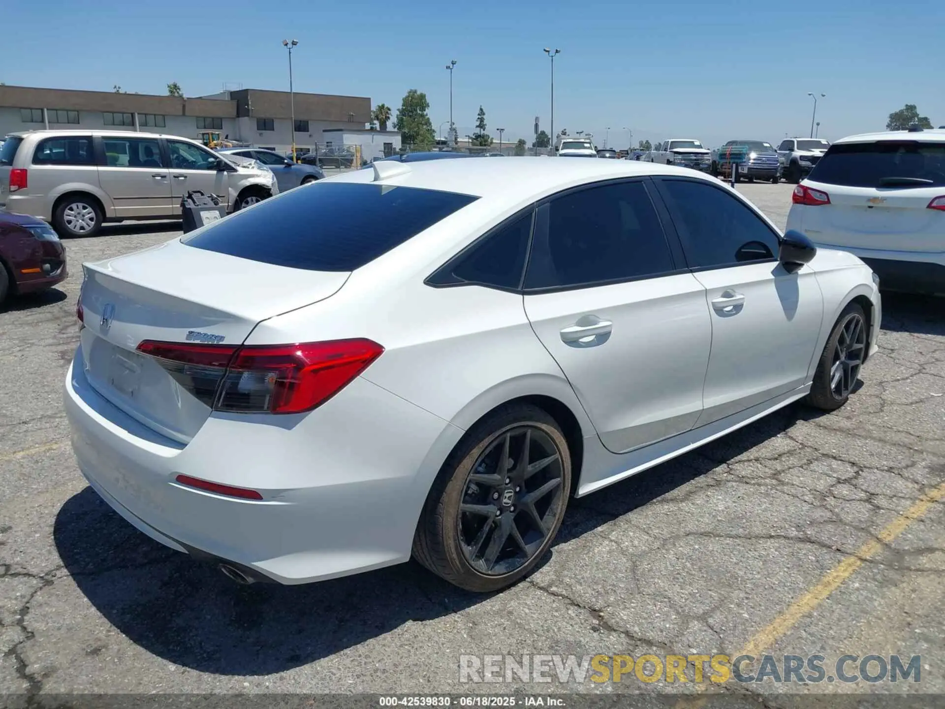 4 Фотография поврежденного автомобиля 2HGFE2F51RH528957 HONDA CIVIC 2024