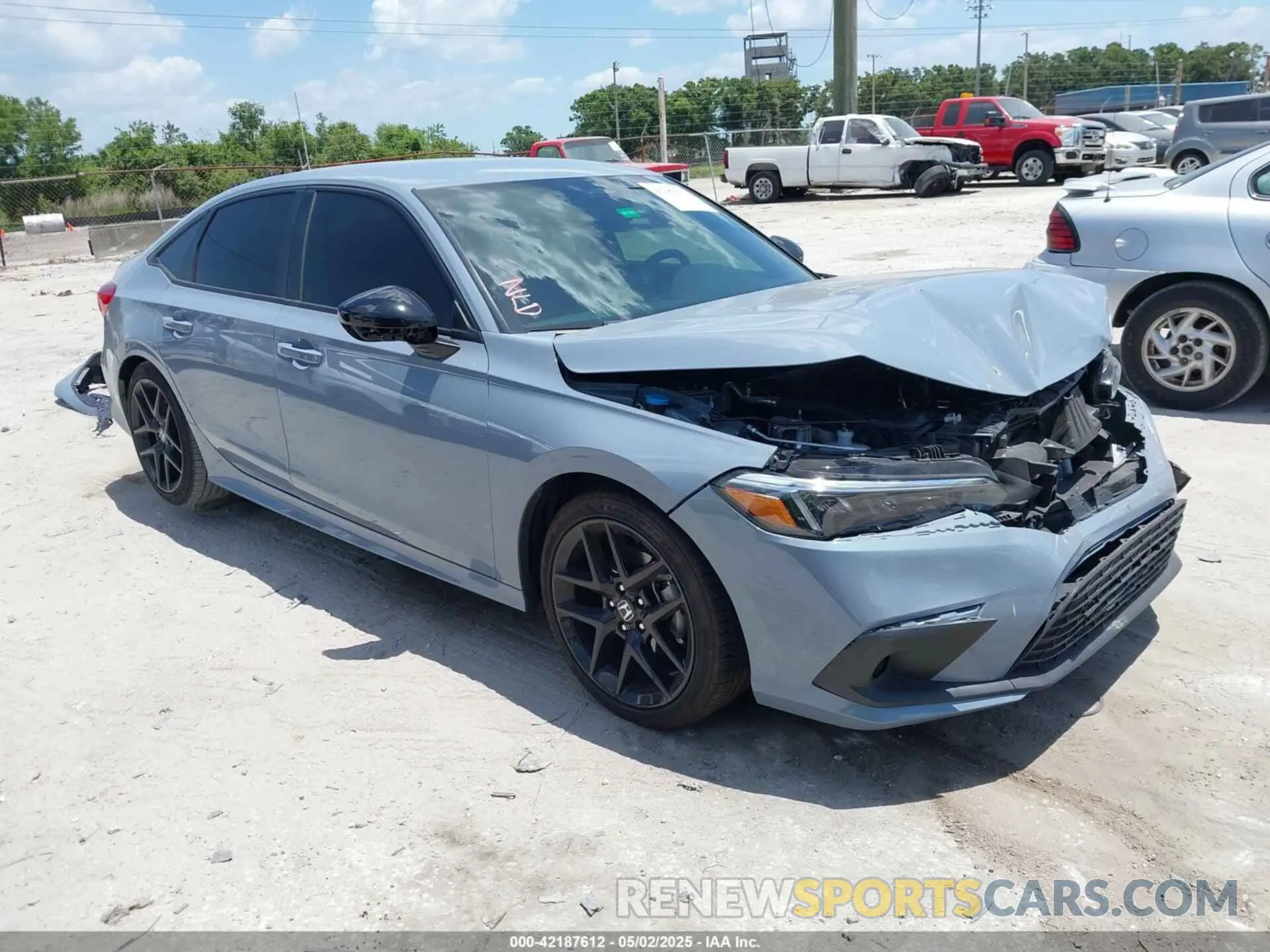 1 Photograph of a damaged car 2HGFE2F52RH538087 HONDA CIVIC 2024