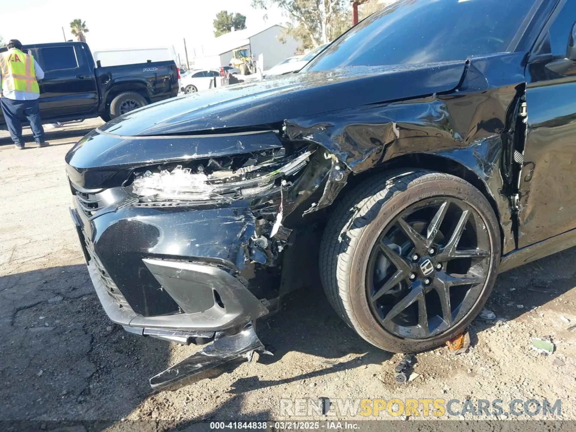 11 Photograph of a damaged car 2HGFE2F52RH572255 HONDA CIVIC 2024