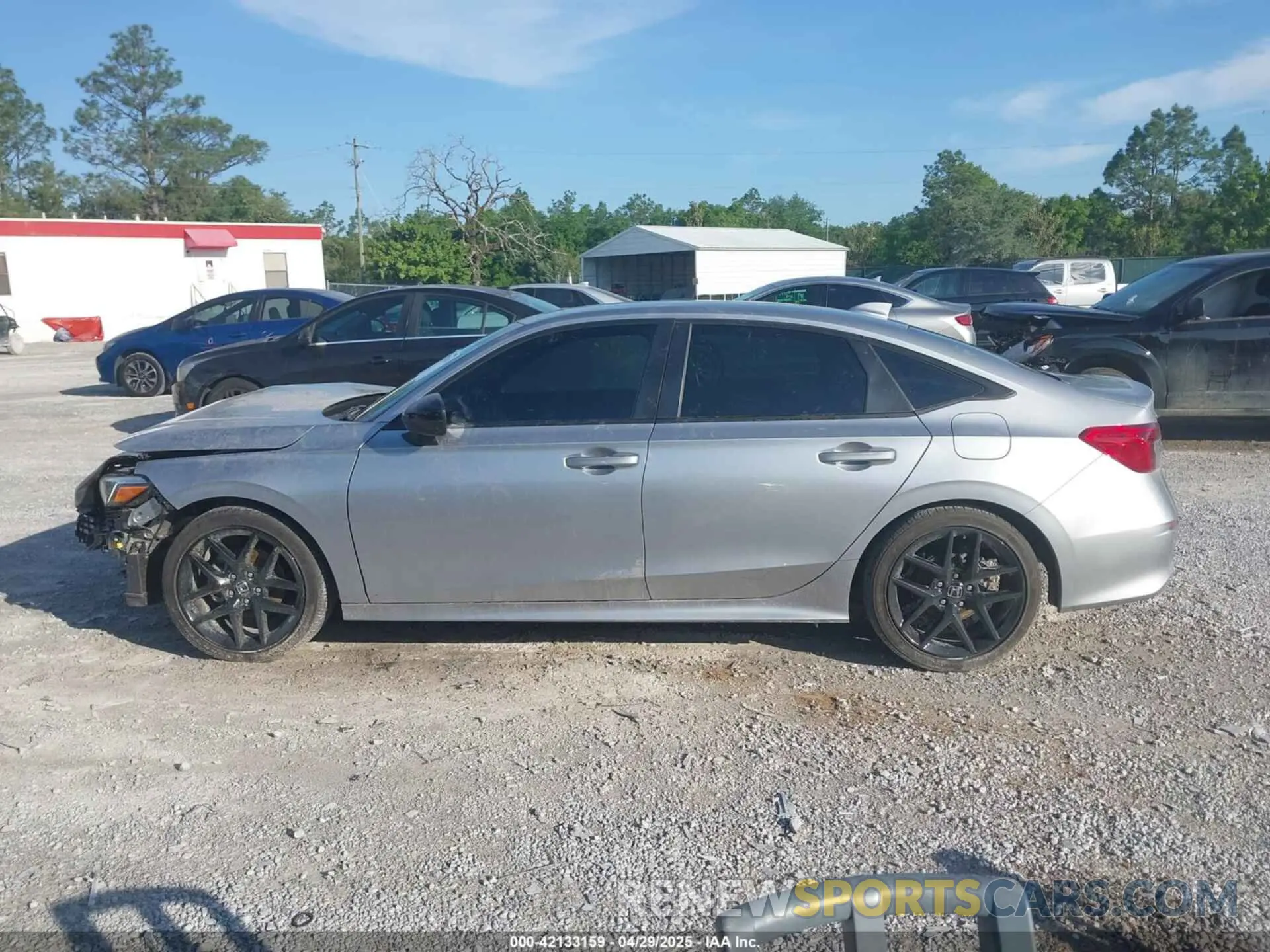15 Photograph of a damaged car 2HGFE2F54RH552931 HONDA CIVIC 2024