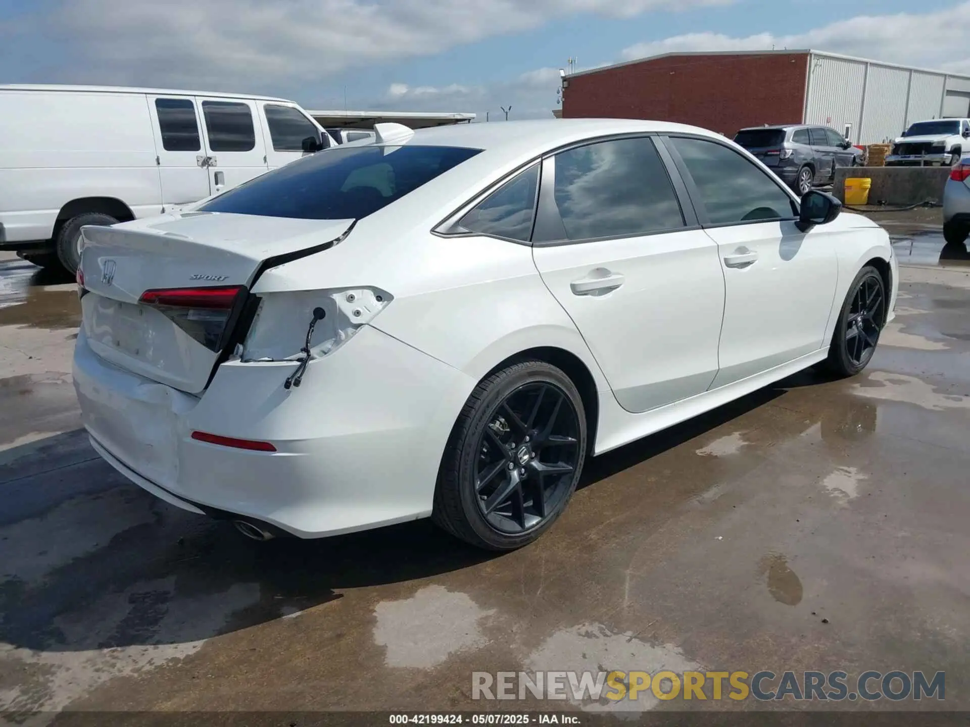 4 Photograph of a damaged car 2HGFE2F54RH588022 HONDA CIVIC 2024
