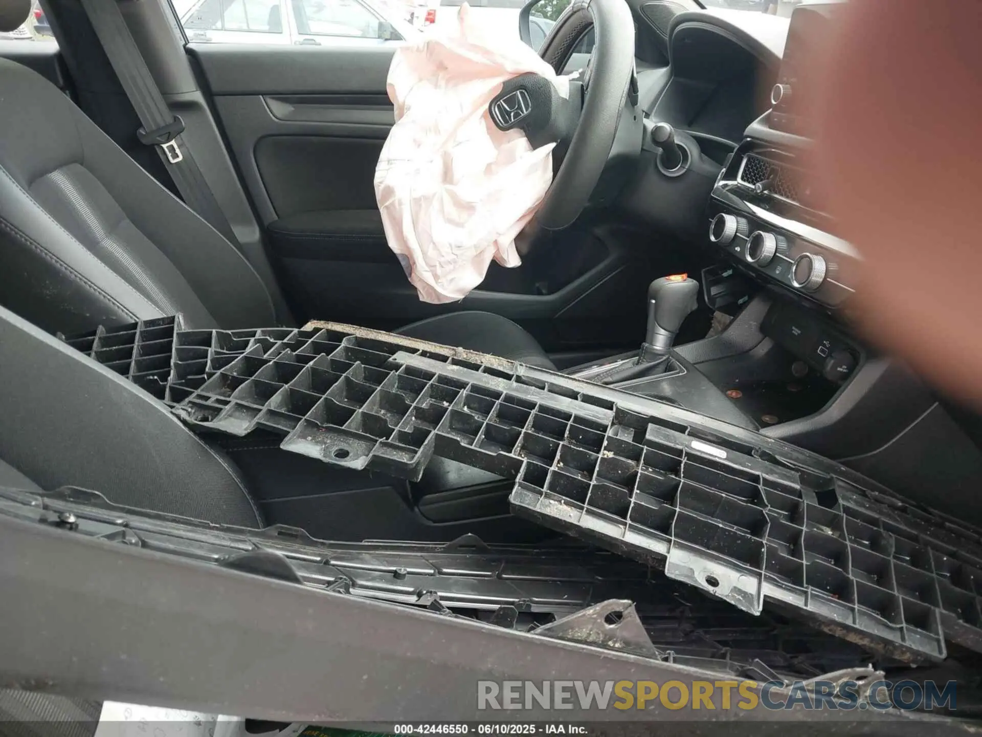 5 Photograph of a damaged car 2HGFE2F55RH537841 HONDA CIVIC 2024