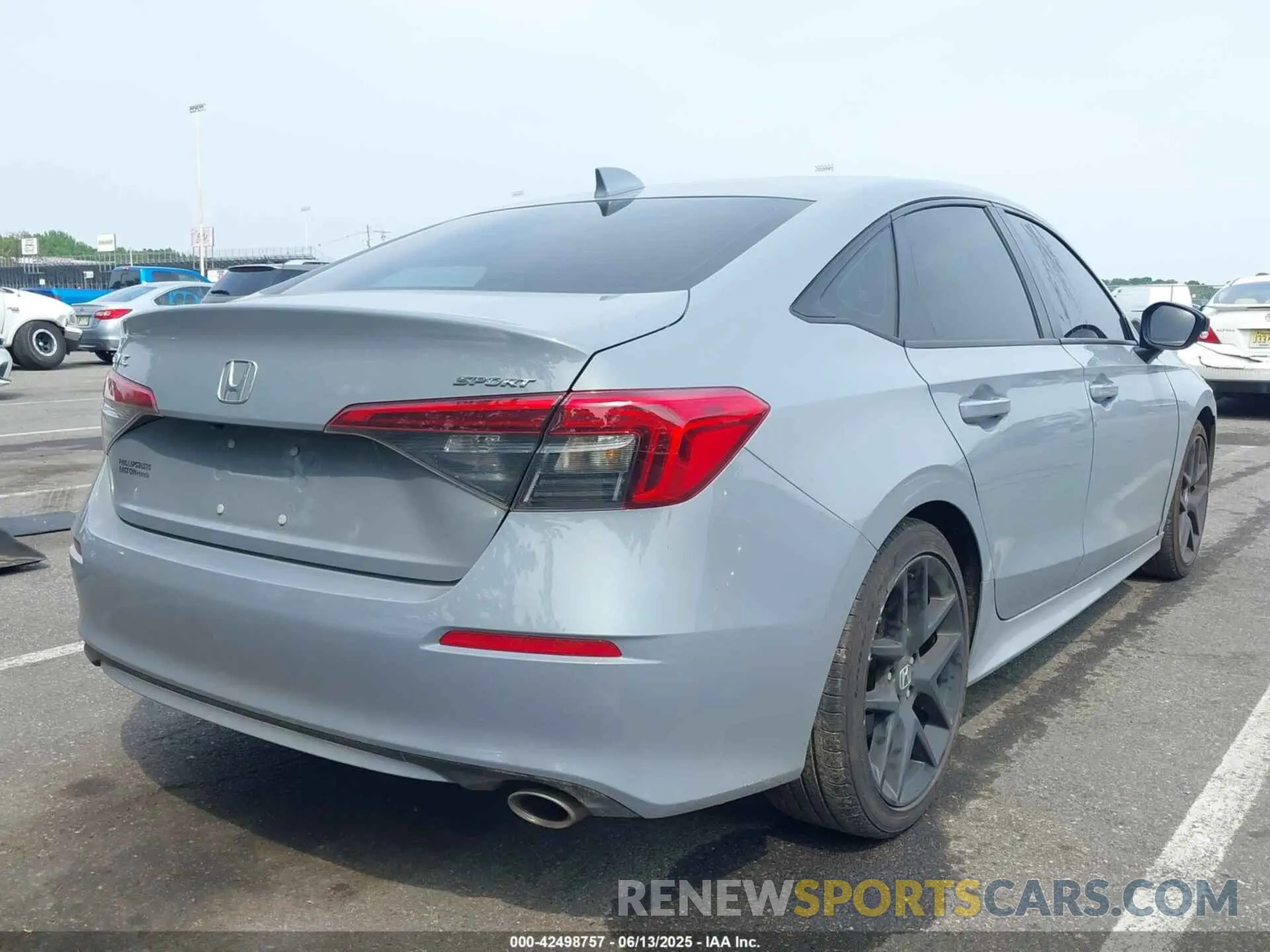 4 Фотография поврежденного автомобиля 2HGFE2F55RH577305 HONDA CIVIC 2024