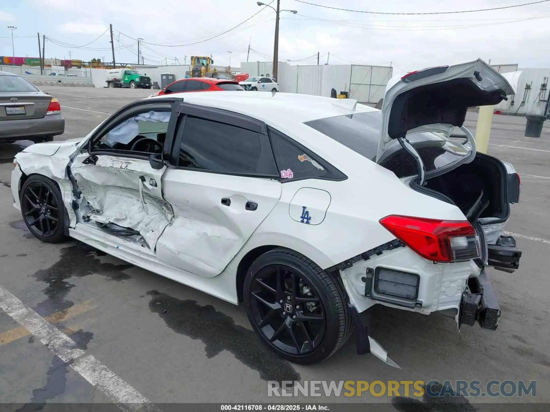 6 Photograph of a damaged car 2HGFE2F56RH507781 HONDA CIVIC 2024