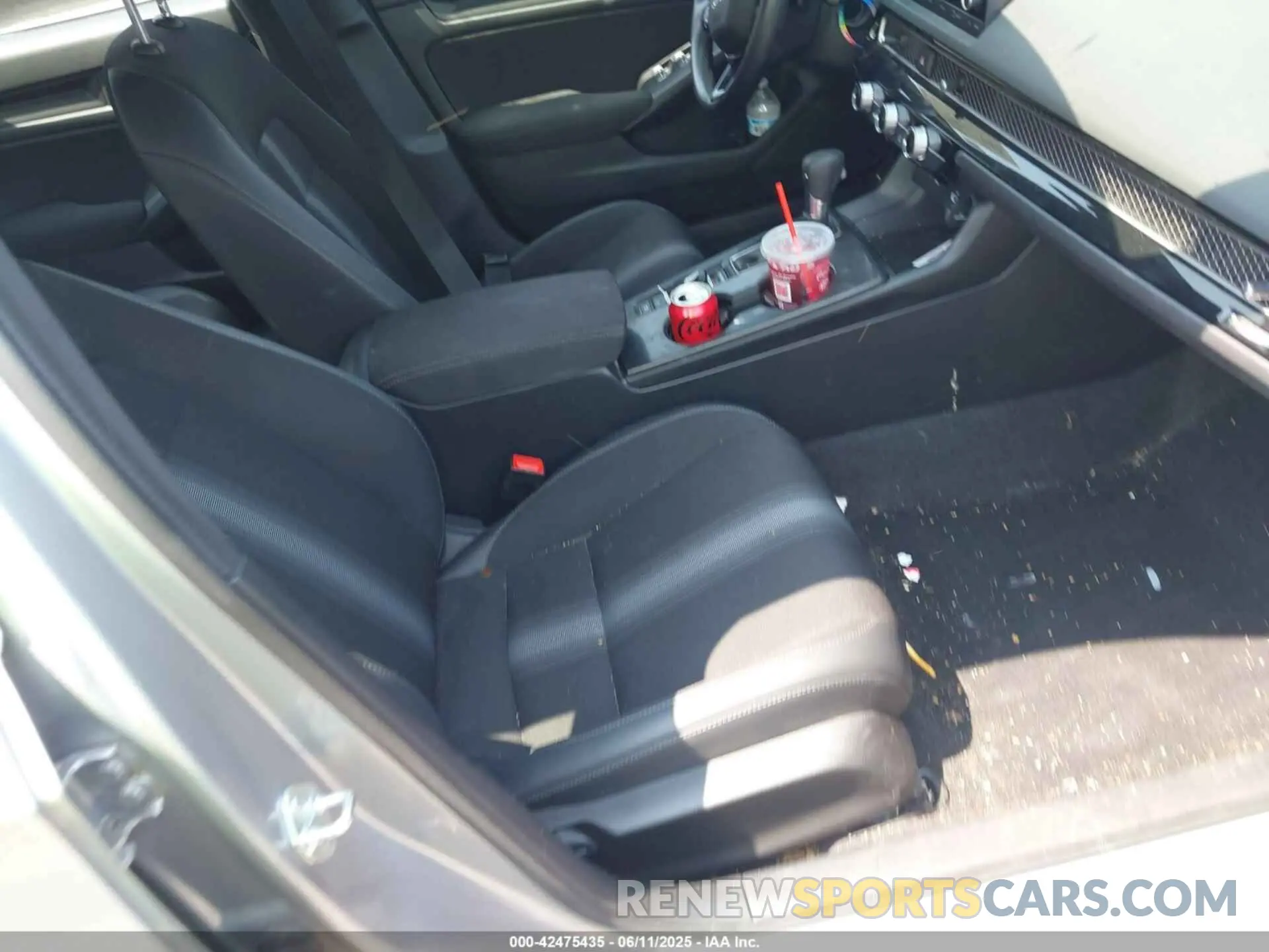 5 Photograph of a damaged car 2HGFE2F56RH515475 HONDA CIVIC 2024