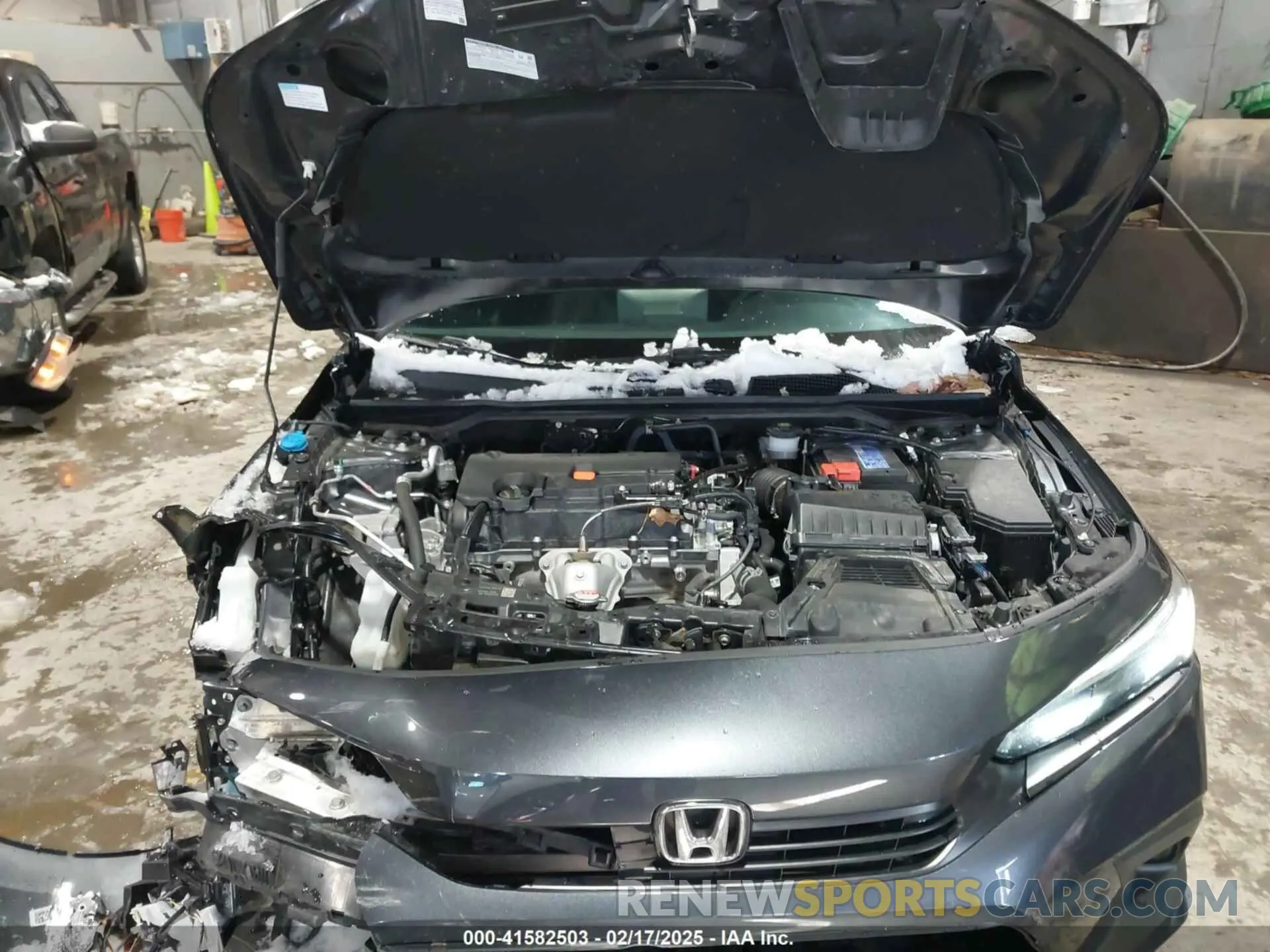 10 Photograph of a damaged car 2HGFE2F56RH557354 HONDA CIVIC 2024