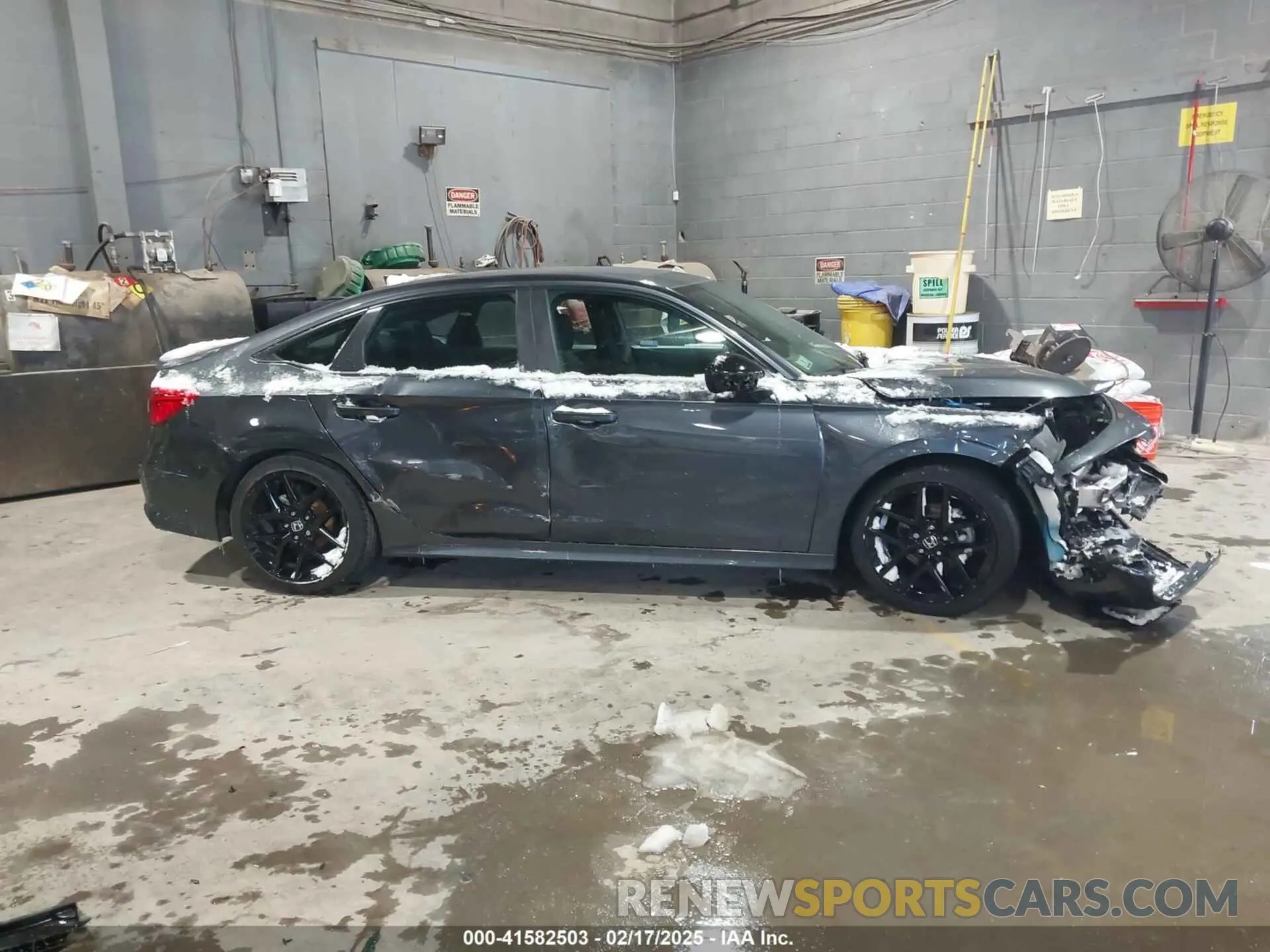 13 Photograph of a damaged car 2HGFE2F56RH557354 HONDA CIVIC 2024