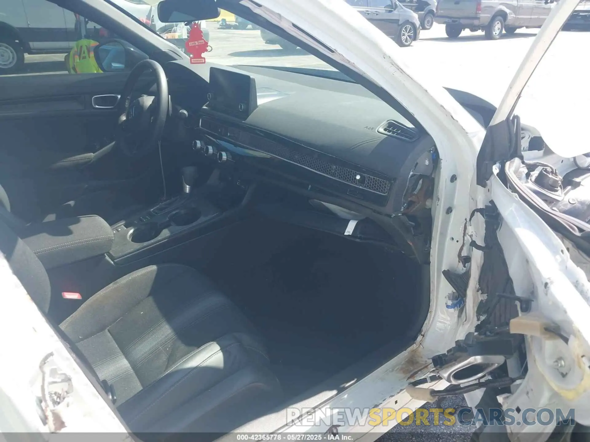 5 Photograph of a damaged car 2HGFE2F56RH565096 HONDA CIVIC 2024