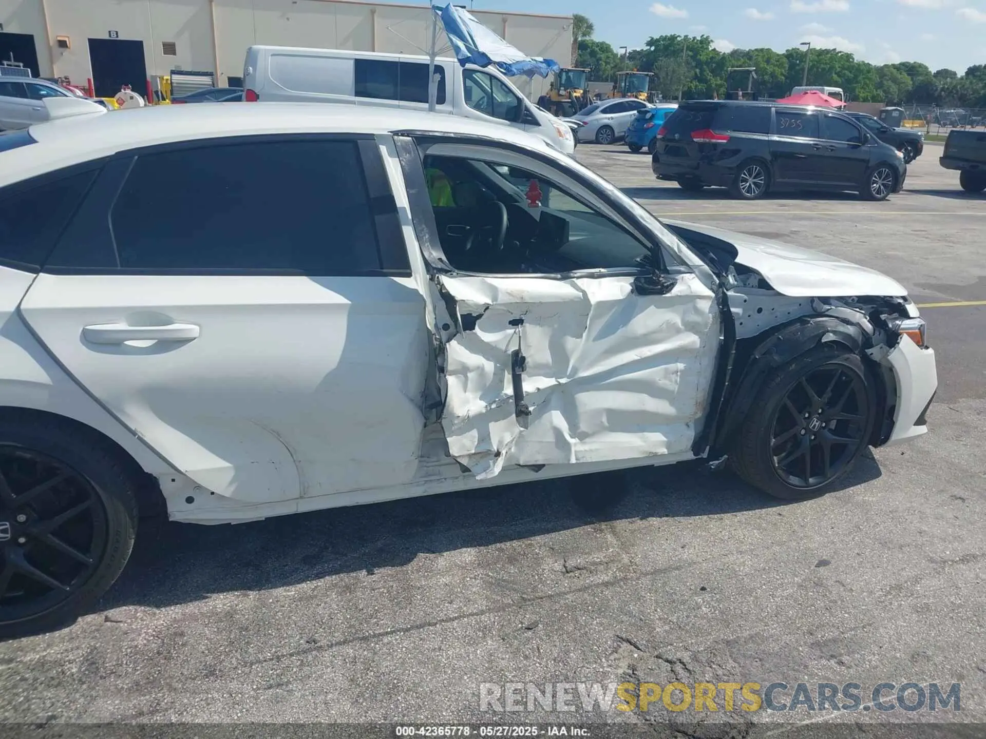 6 Photograph of a damaged car 2HGFE2F56RH565096 HONDA CIVIC 2024