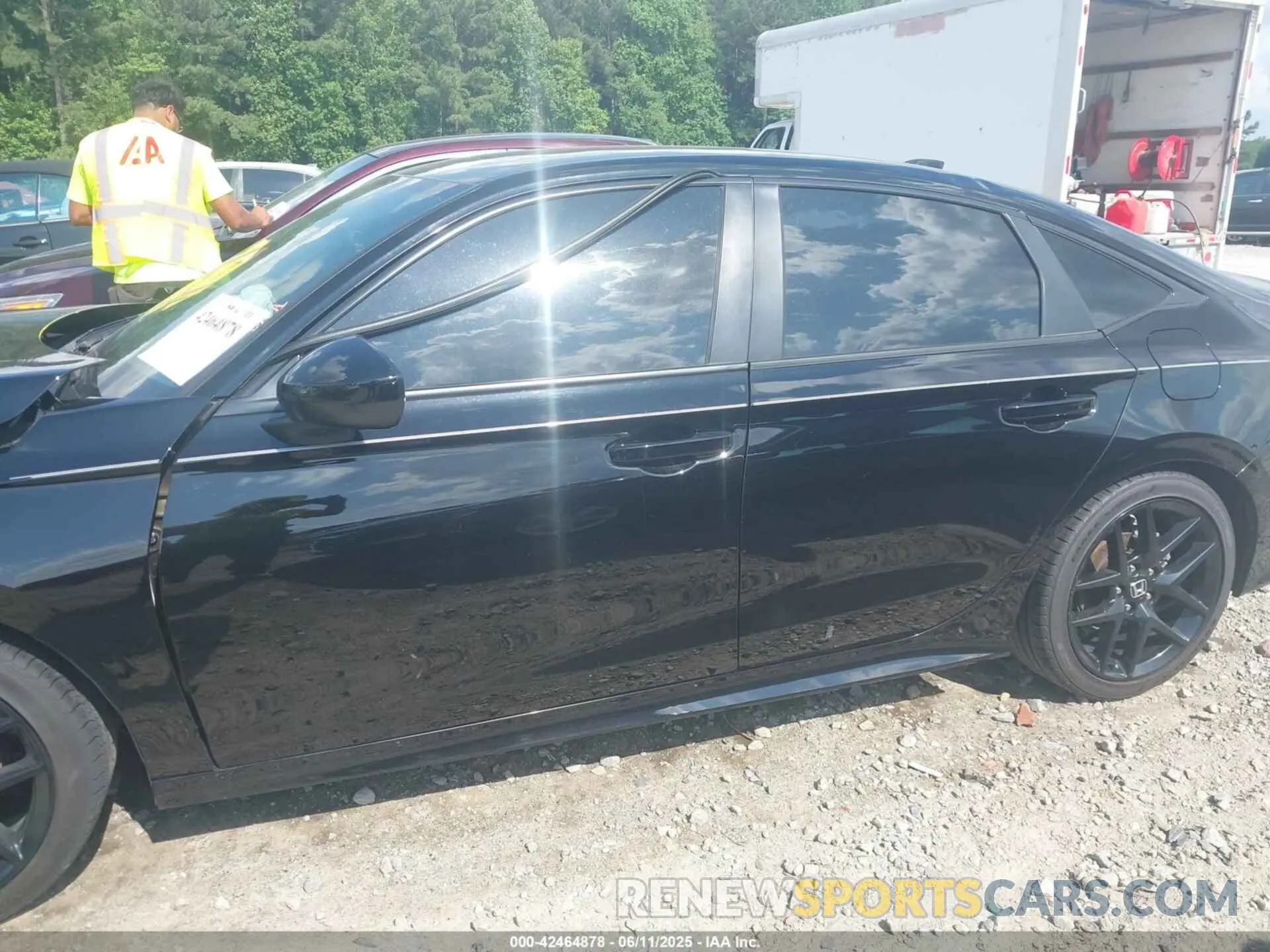 15 Photograph of a damaged car 2HGFE2F57RH593005 HONDA CIVIC 2024