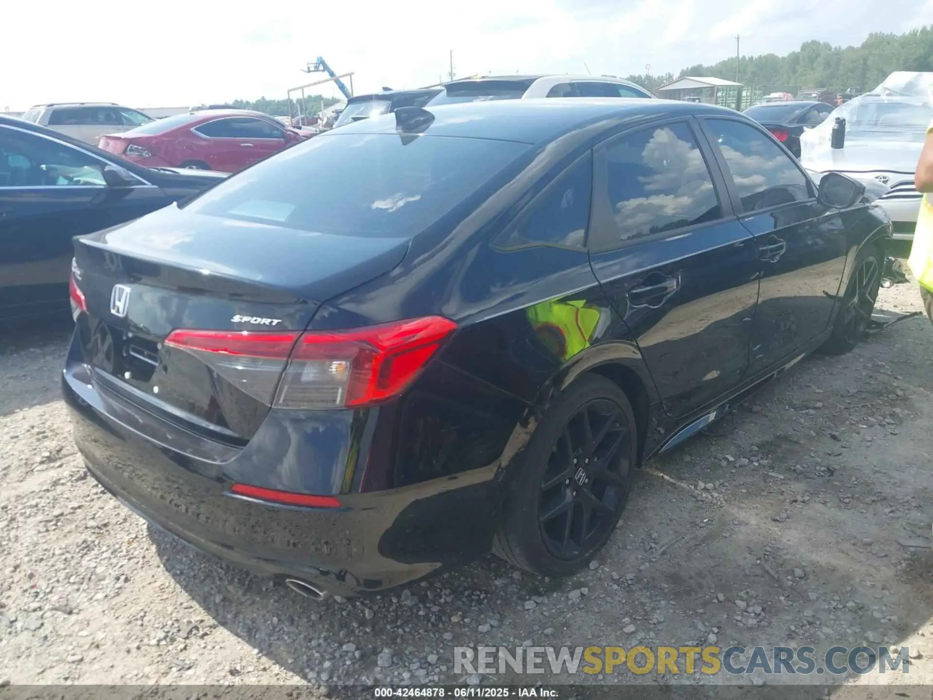 4 Photograph of a damaged car 2HGFE2F57RH593005 HONDA CIVIC 2024