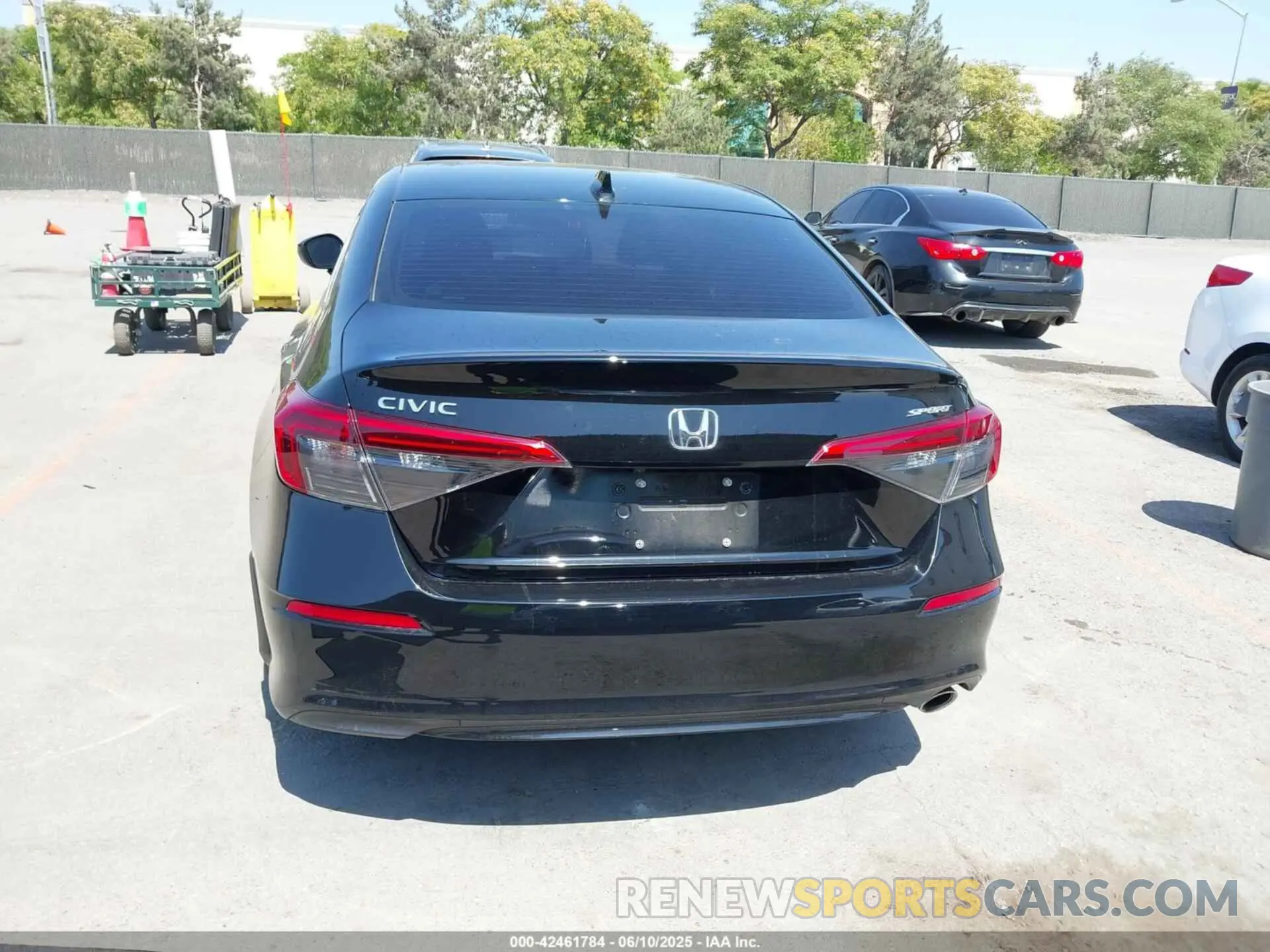 15 Photograph of a damaged car 2HGFE2F58RH569795 HONDA CIVIC 2024